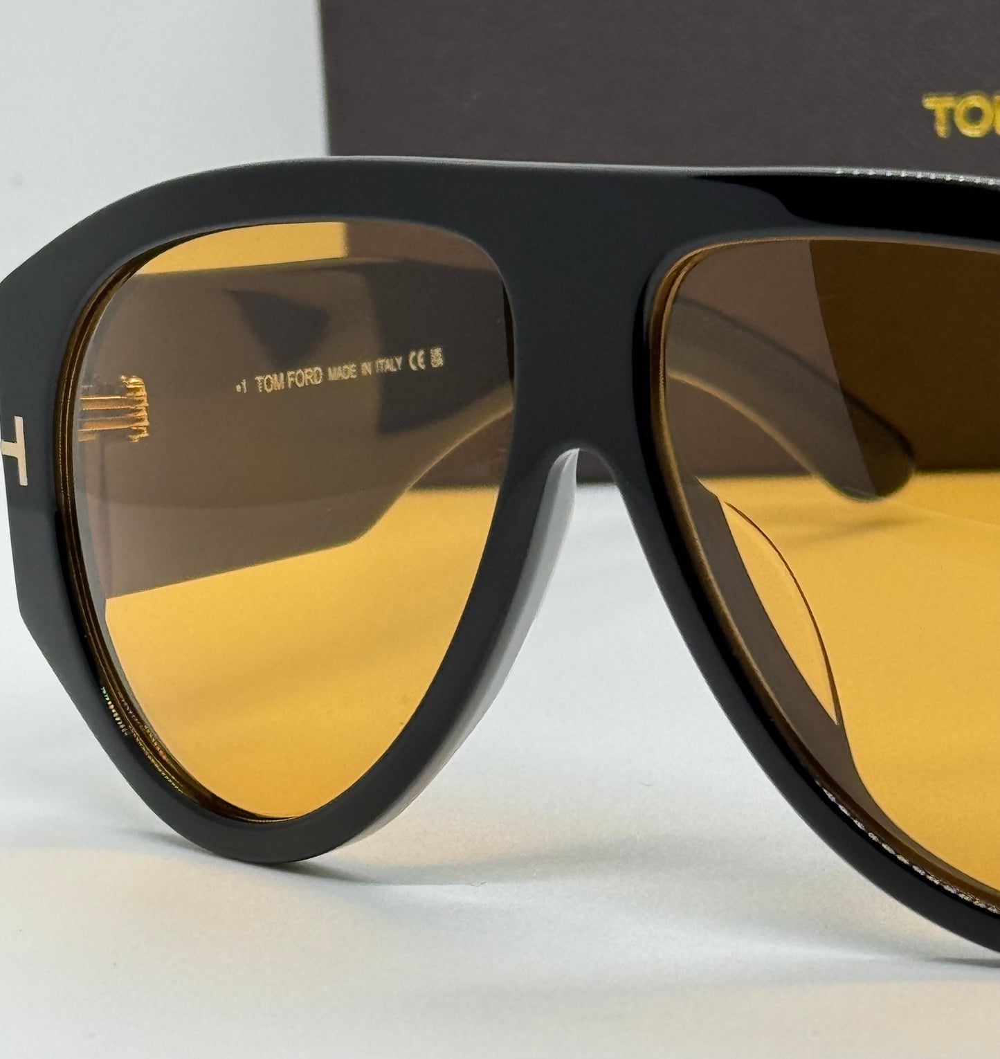 Tom Ford Bronson FT1044 Amber