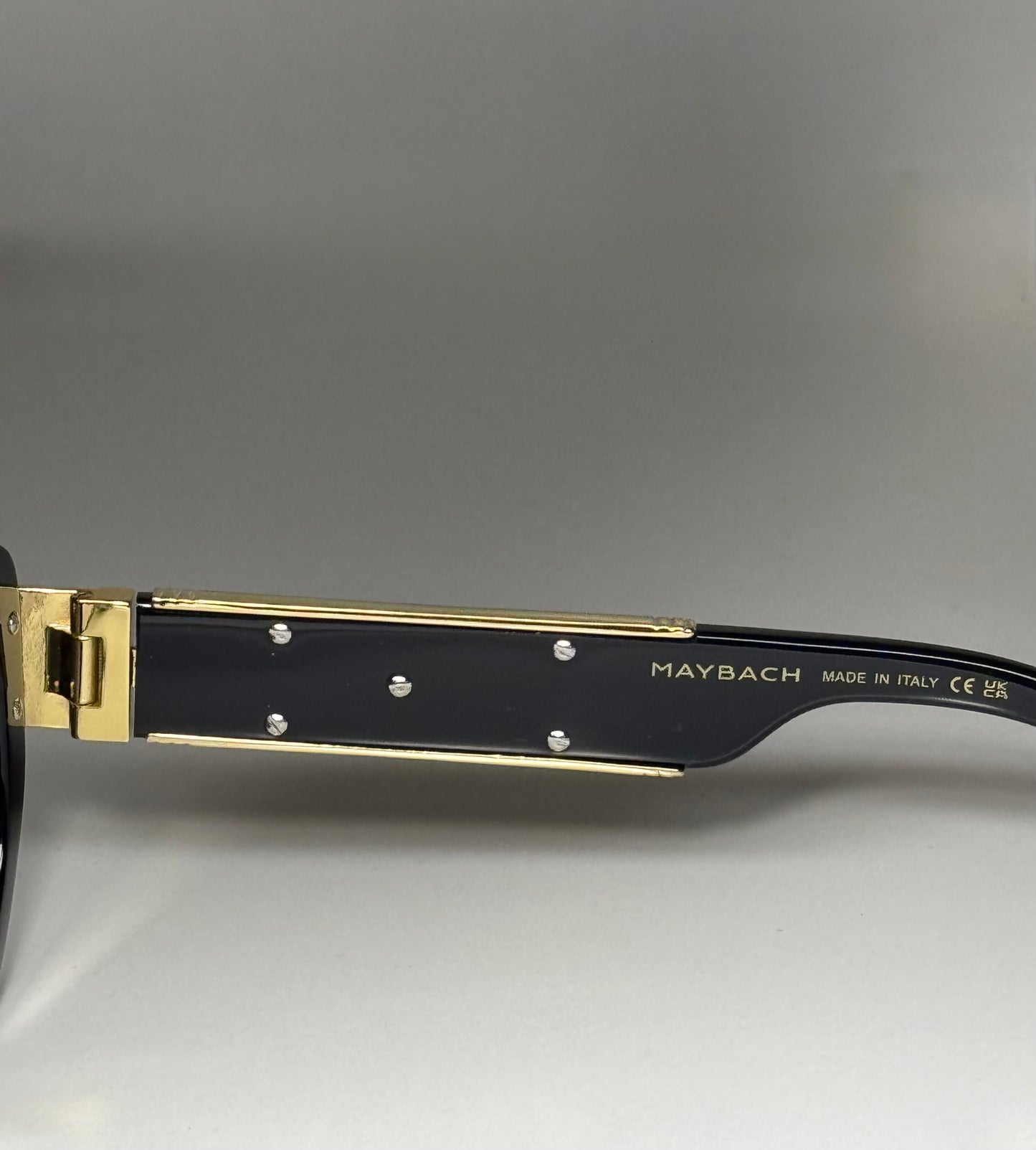 Maybach The Idol 1-A9 Black