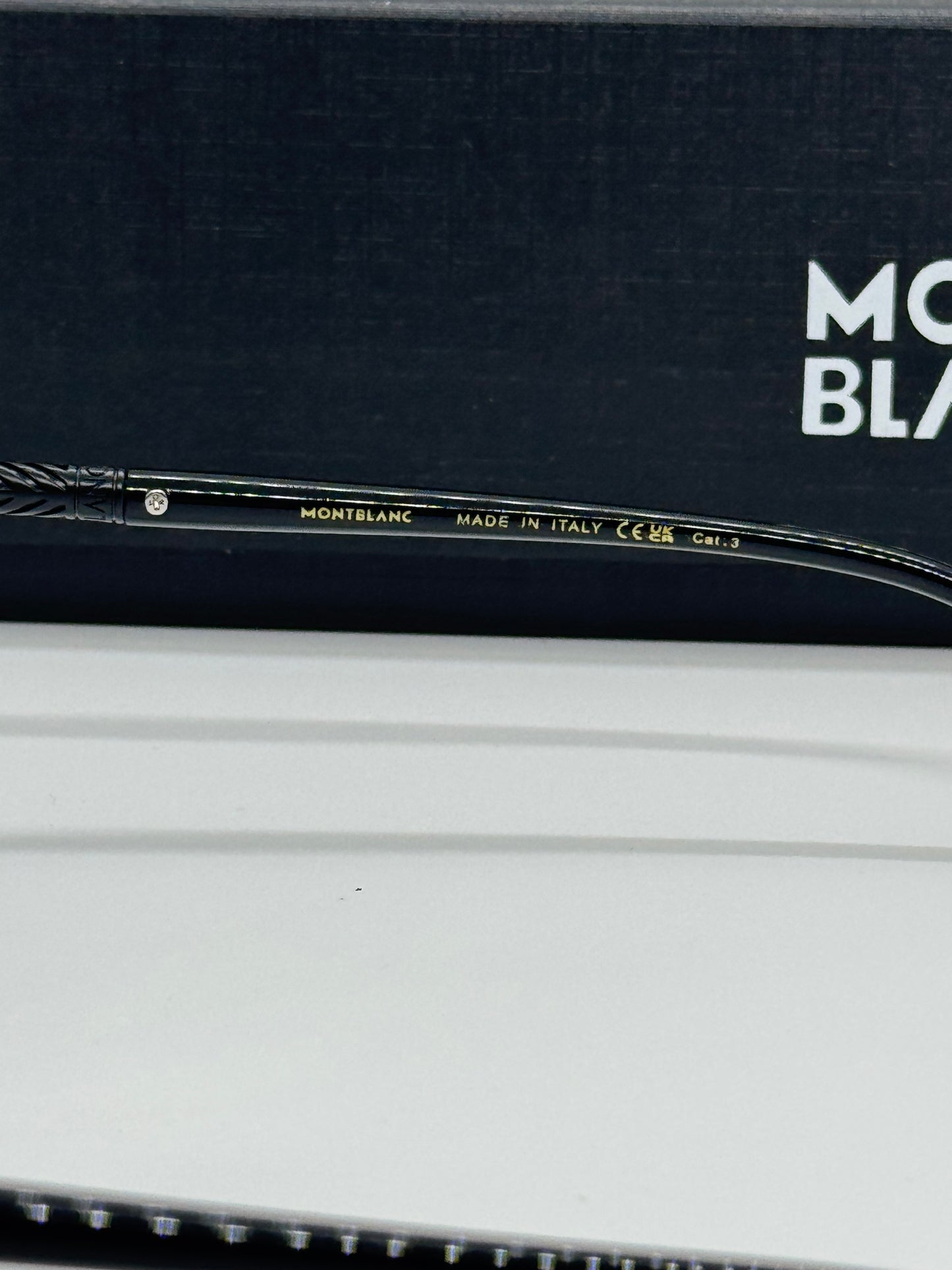 Montblanc MB0705S Black Gradient
