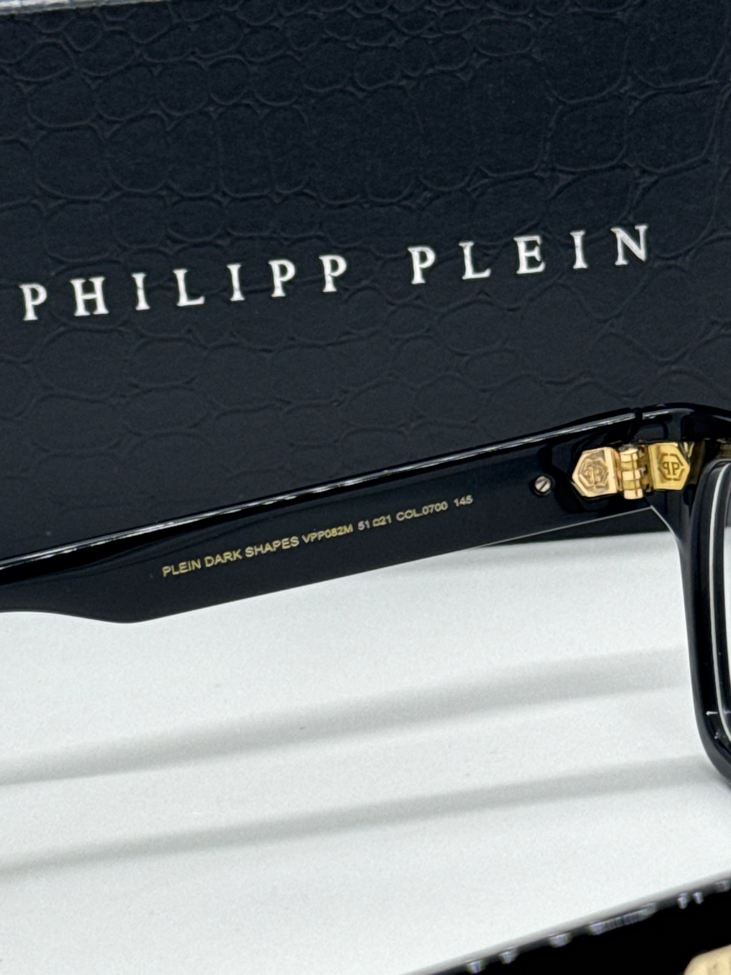 Philipp Plein Dark Shapes VPP082M Black Frame