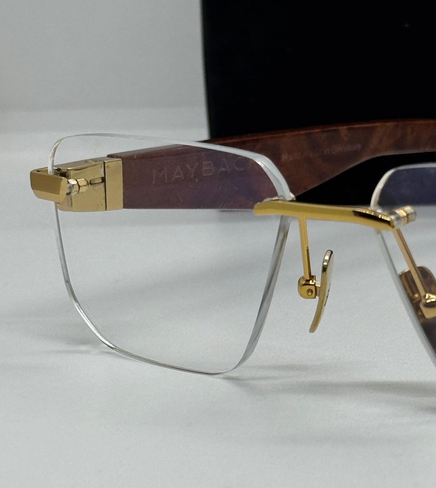 Maybach The Visionist Gold x Brown Rimless Frame