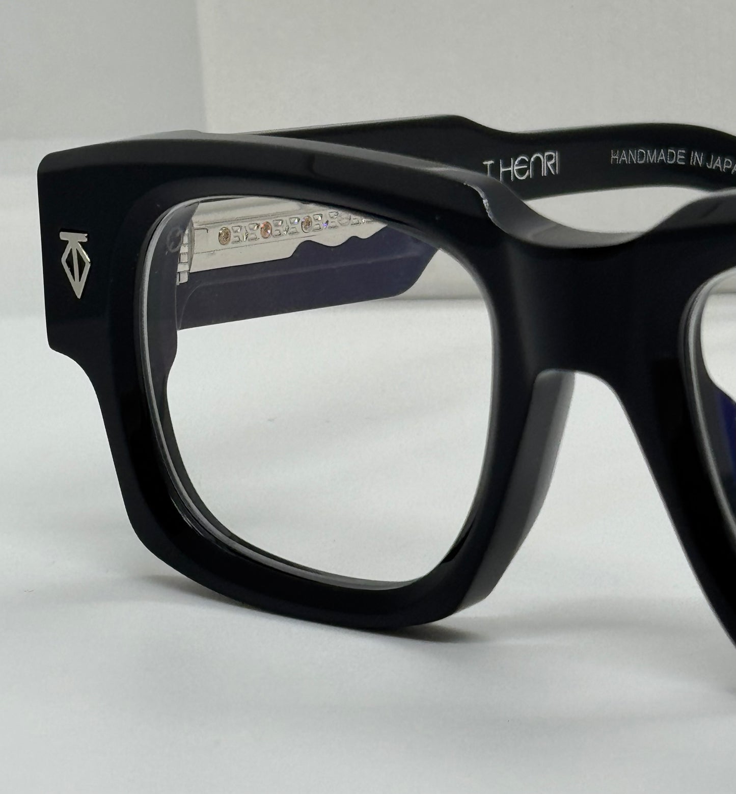 T Henri Dusenberg Black