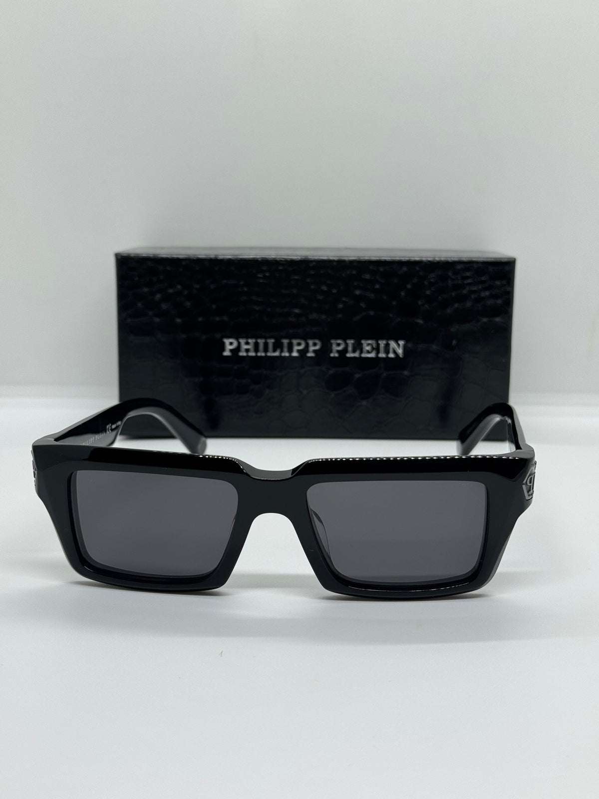 Philipp Dark Shapes SPP044M Black Shade