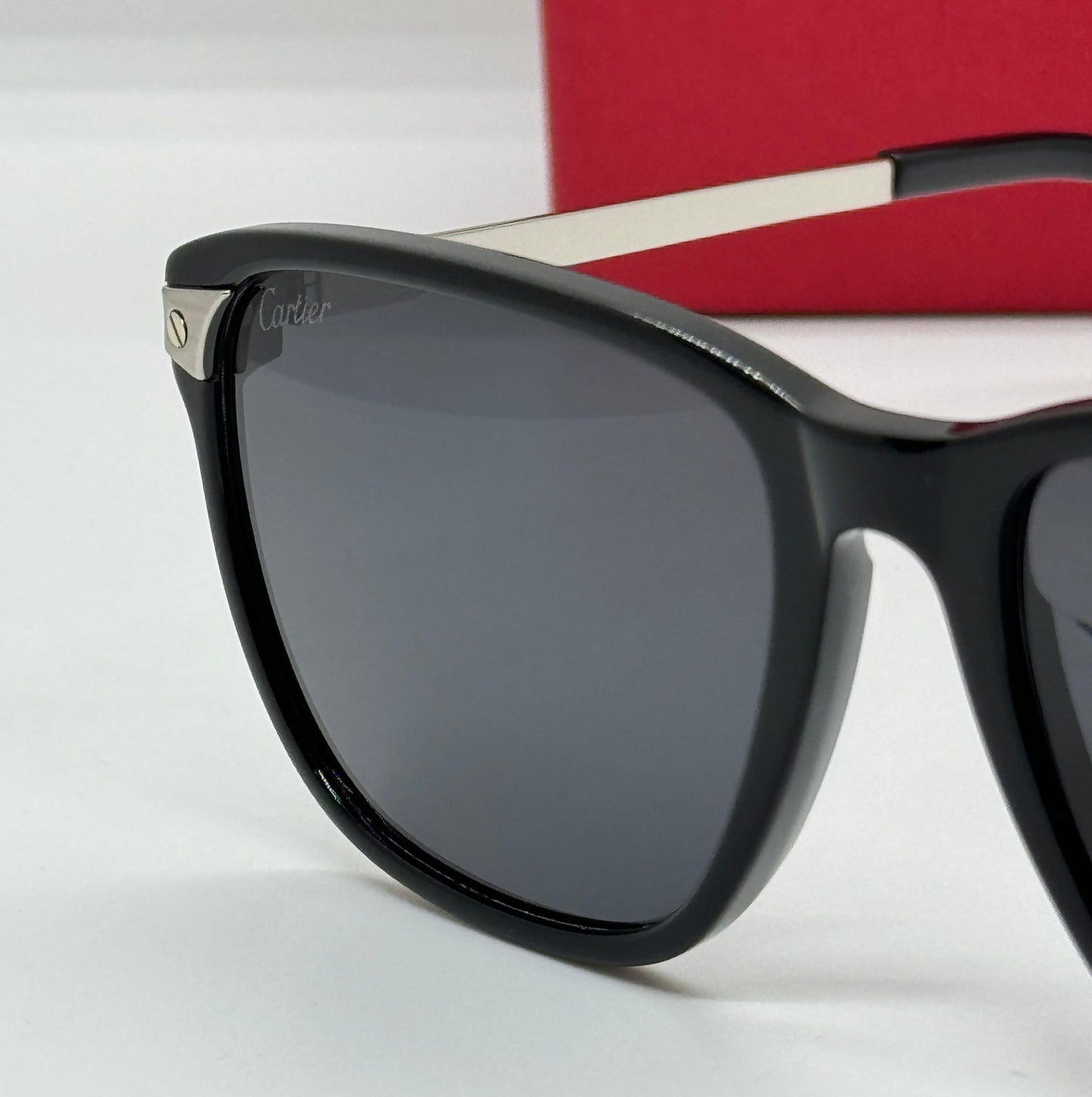Cartier Titanium CT0075S Black x Silver