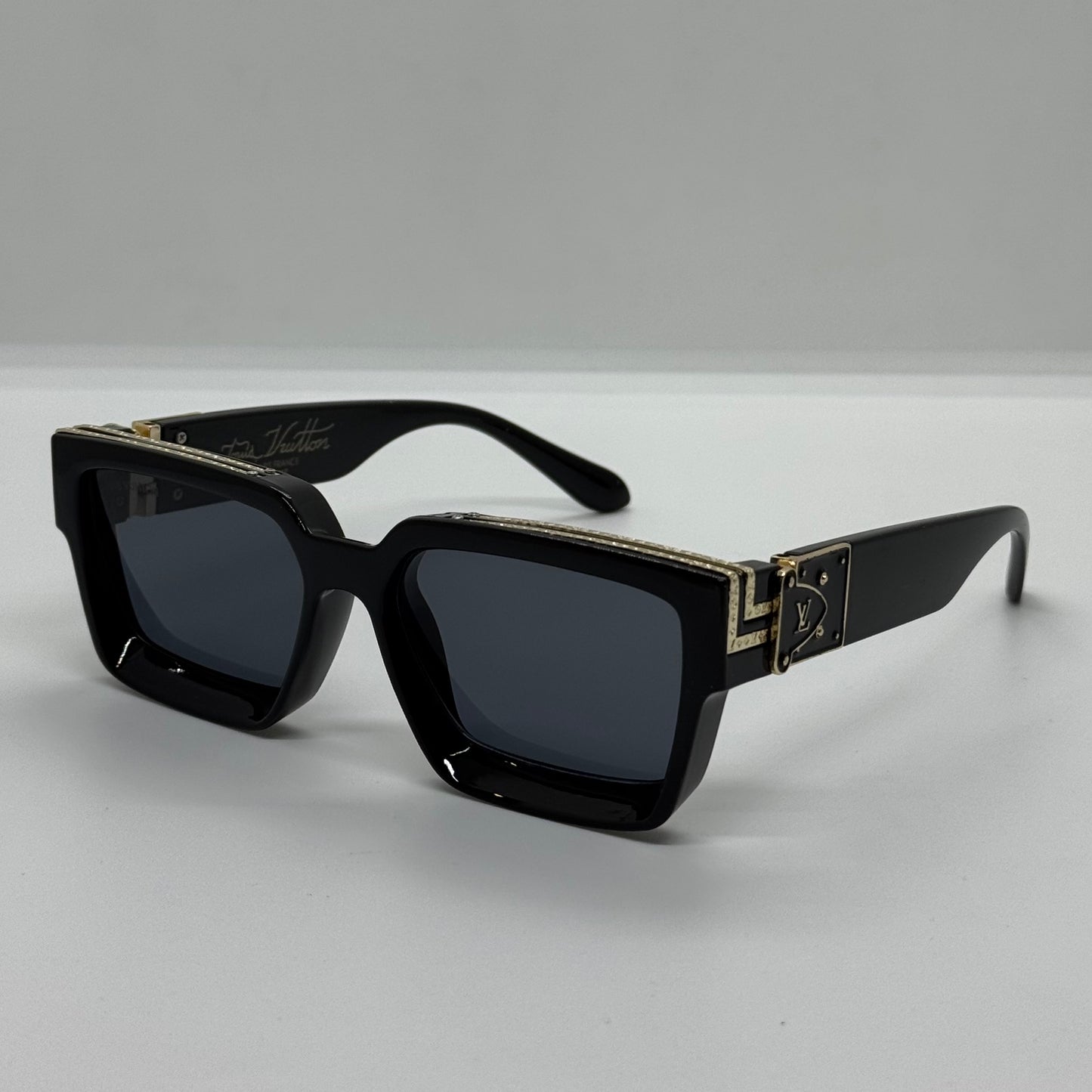 LV Millionaire