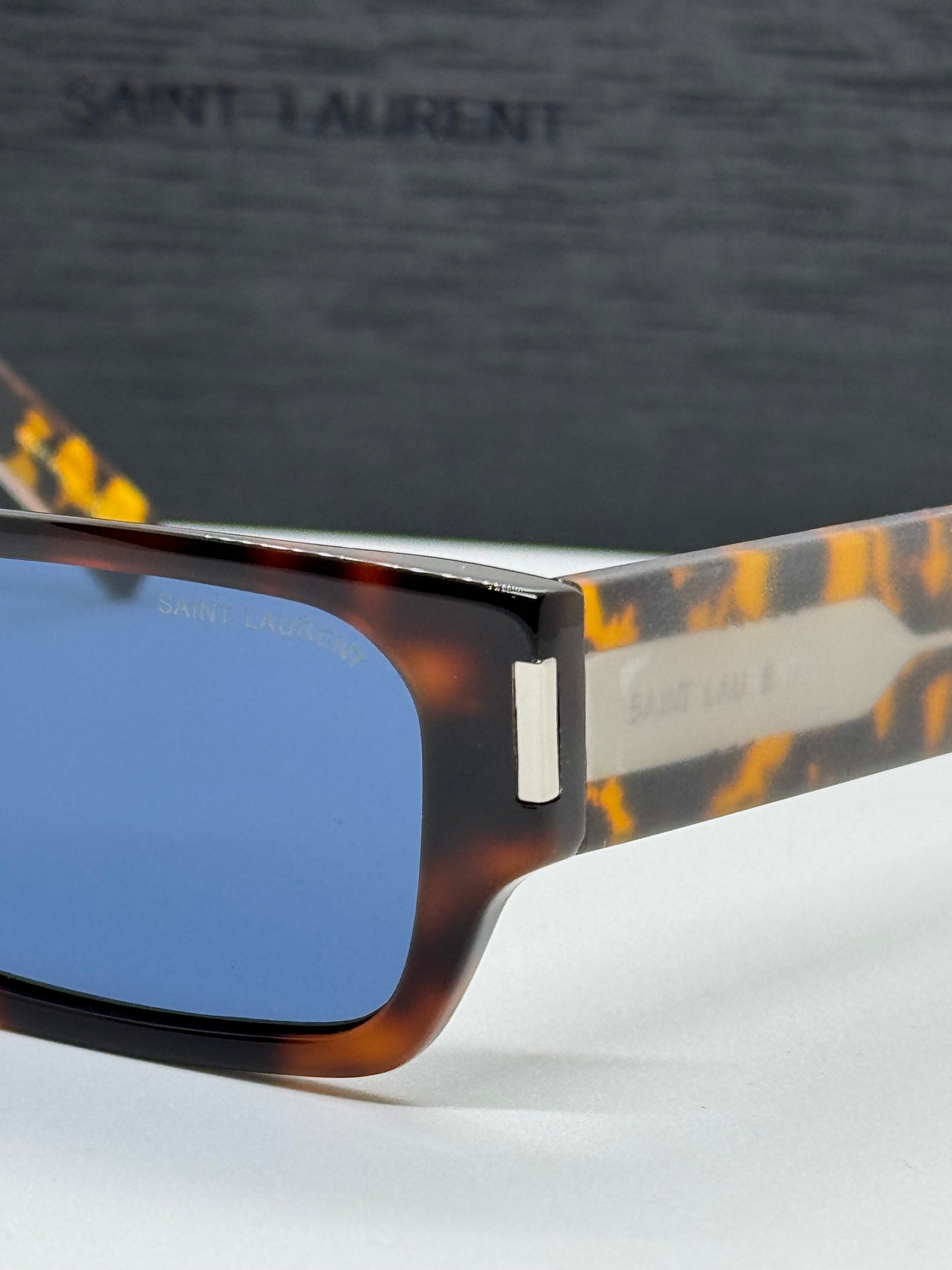 Saint Laurent SL660 Tortoiseshell