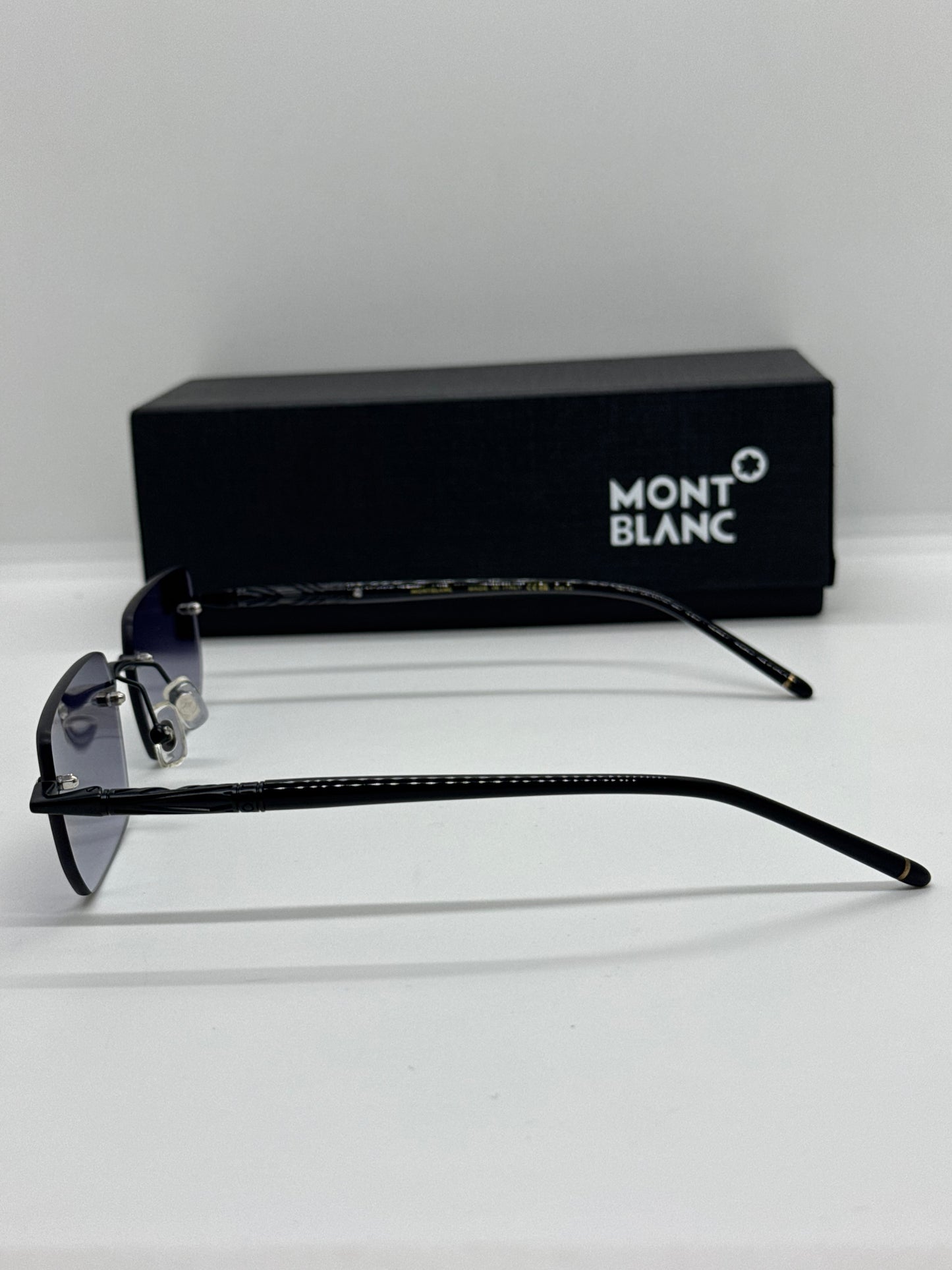 Montblanc MB0348S Black Gradient