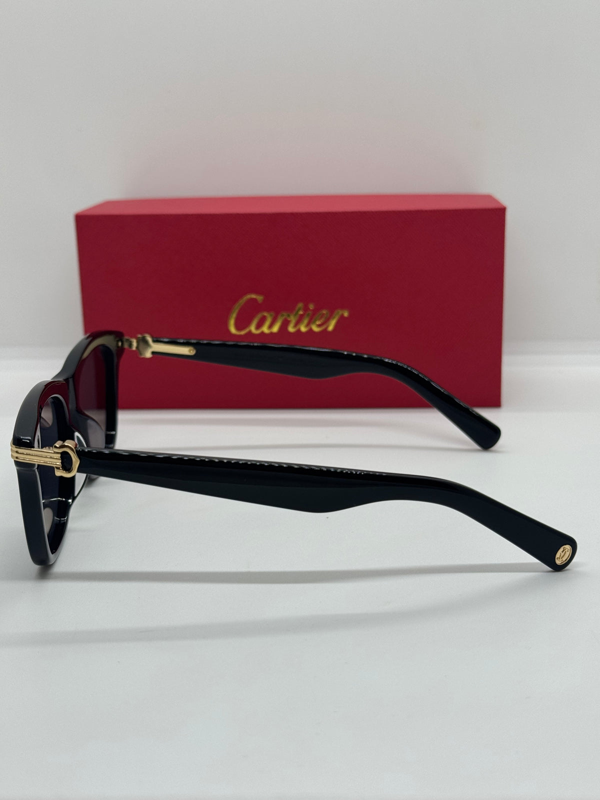 Cartier Premiere CT0396S Black x Gold