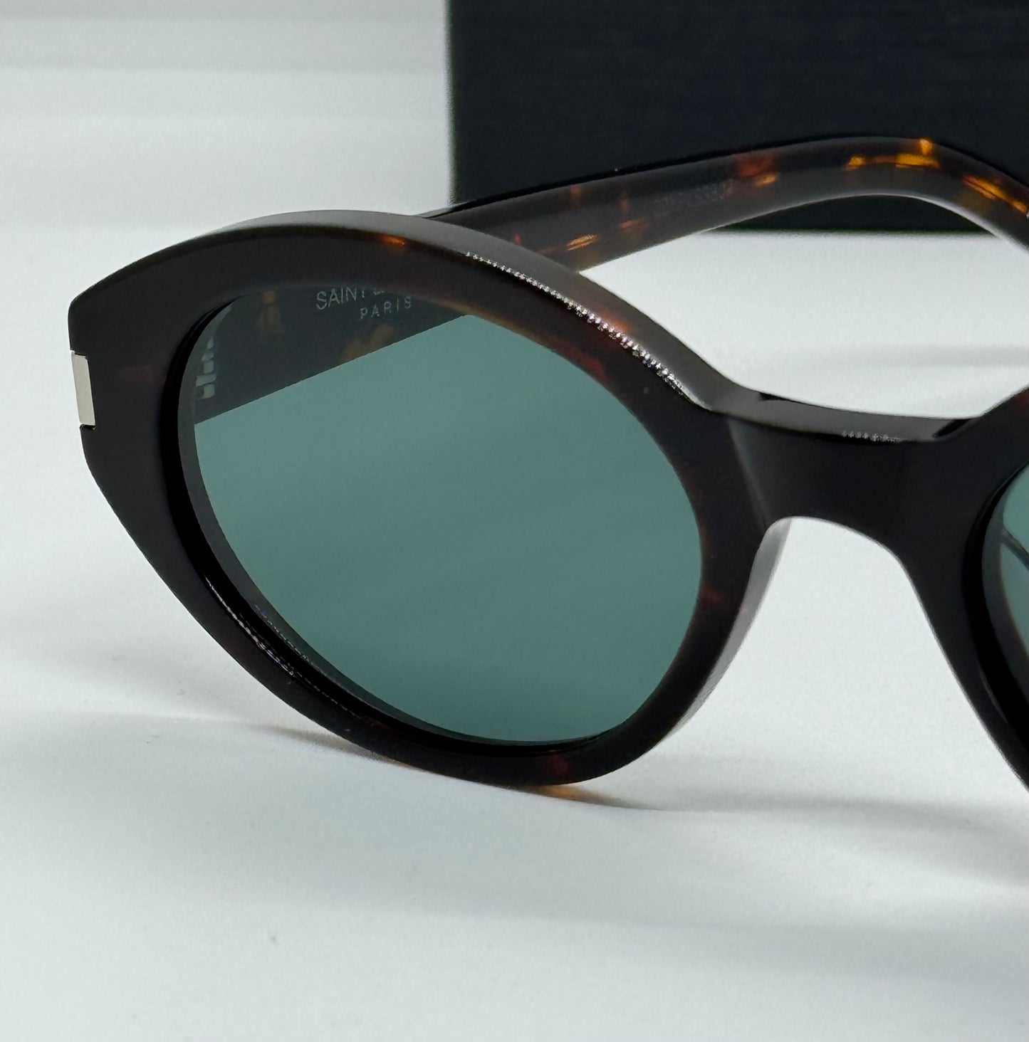 Saint Laurent SLM95 Jeanne Tortoise