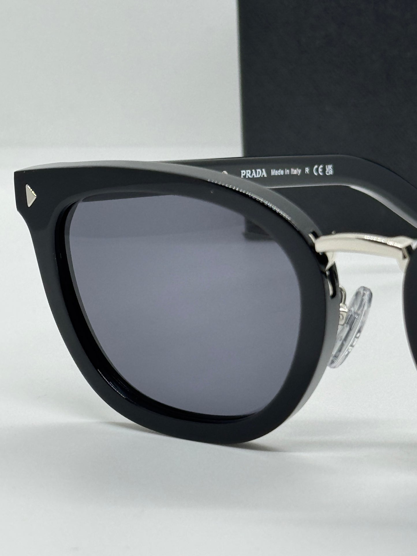 Prada SPRC01 Black x Silver