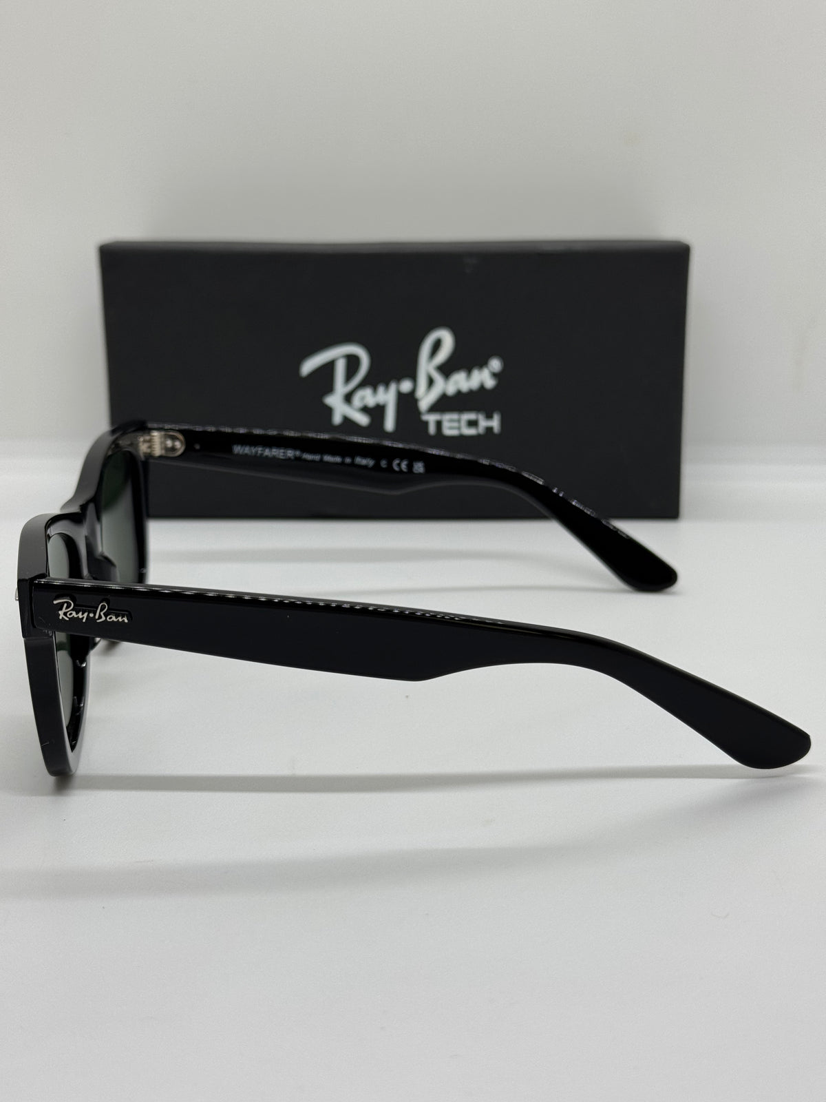 Ray-Ban Wayfarer RB 2140 Black Shade