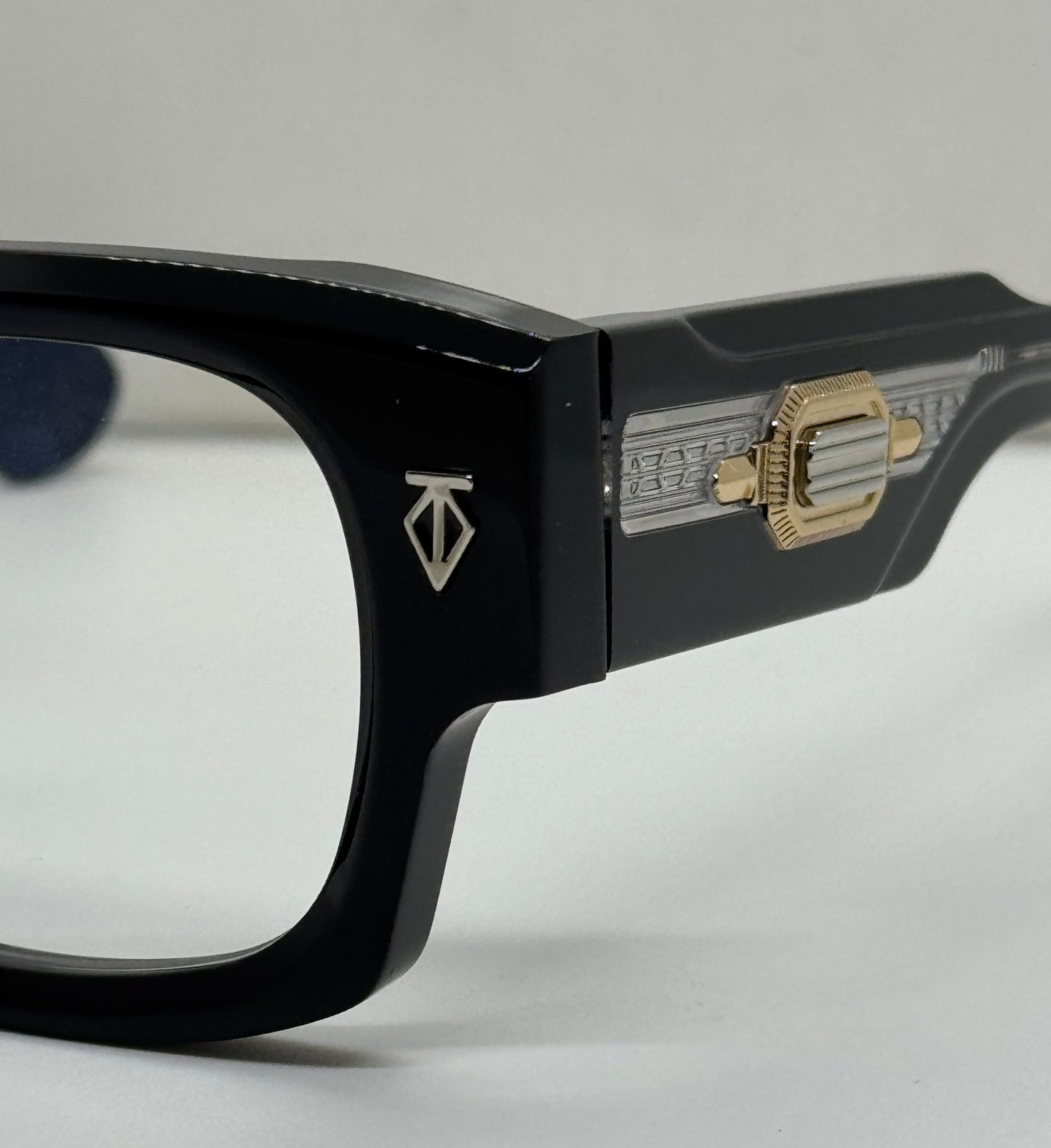 T Henri Dusenberg Black