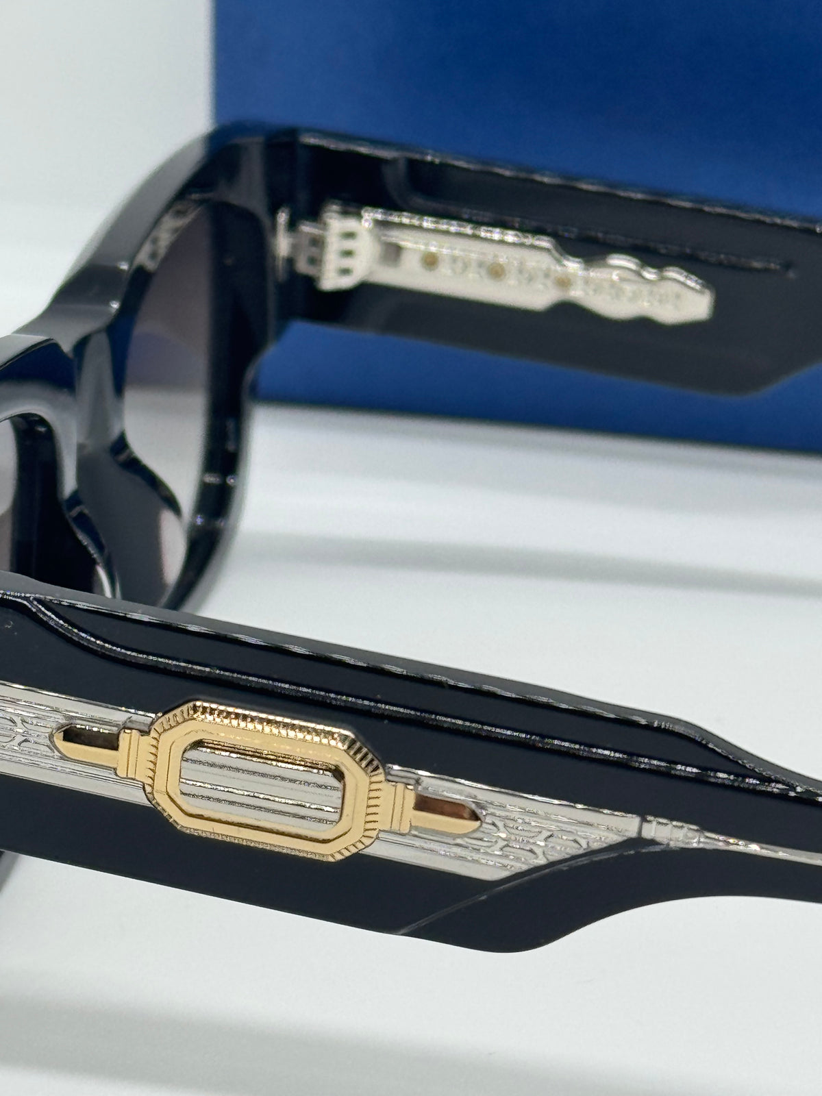 T Henri Dusenberg Gradient Black