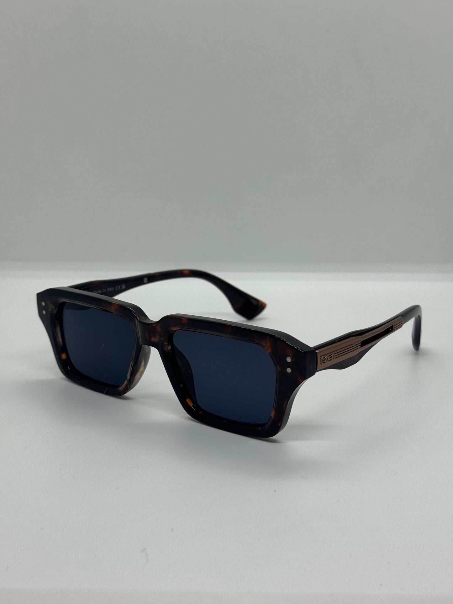 DT Detron Shade