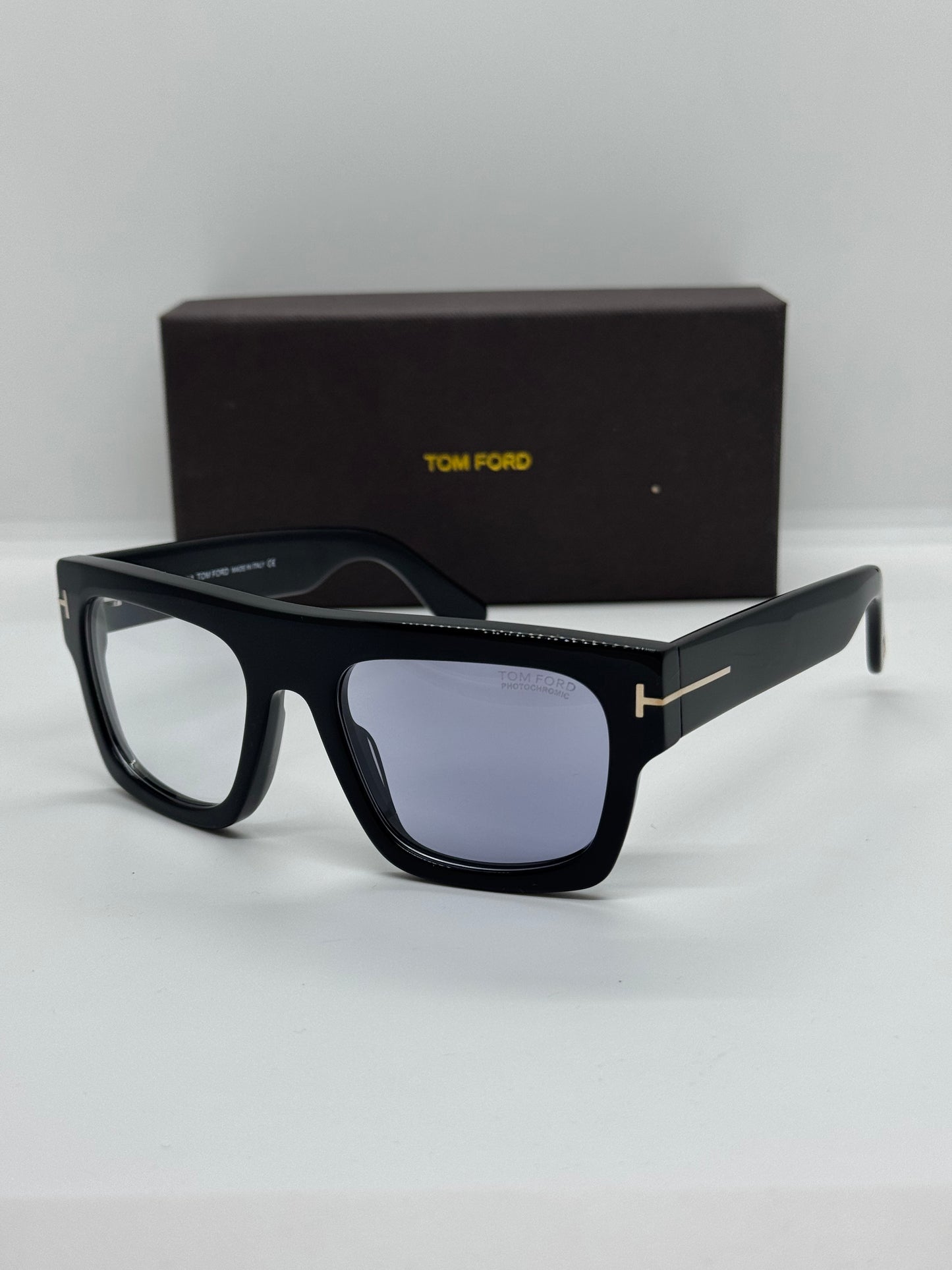 Tom Ford Fausto FT0711 Photochromic
