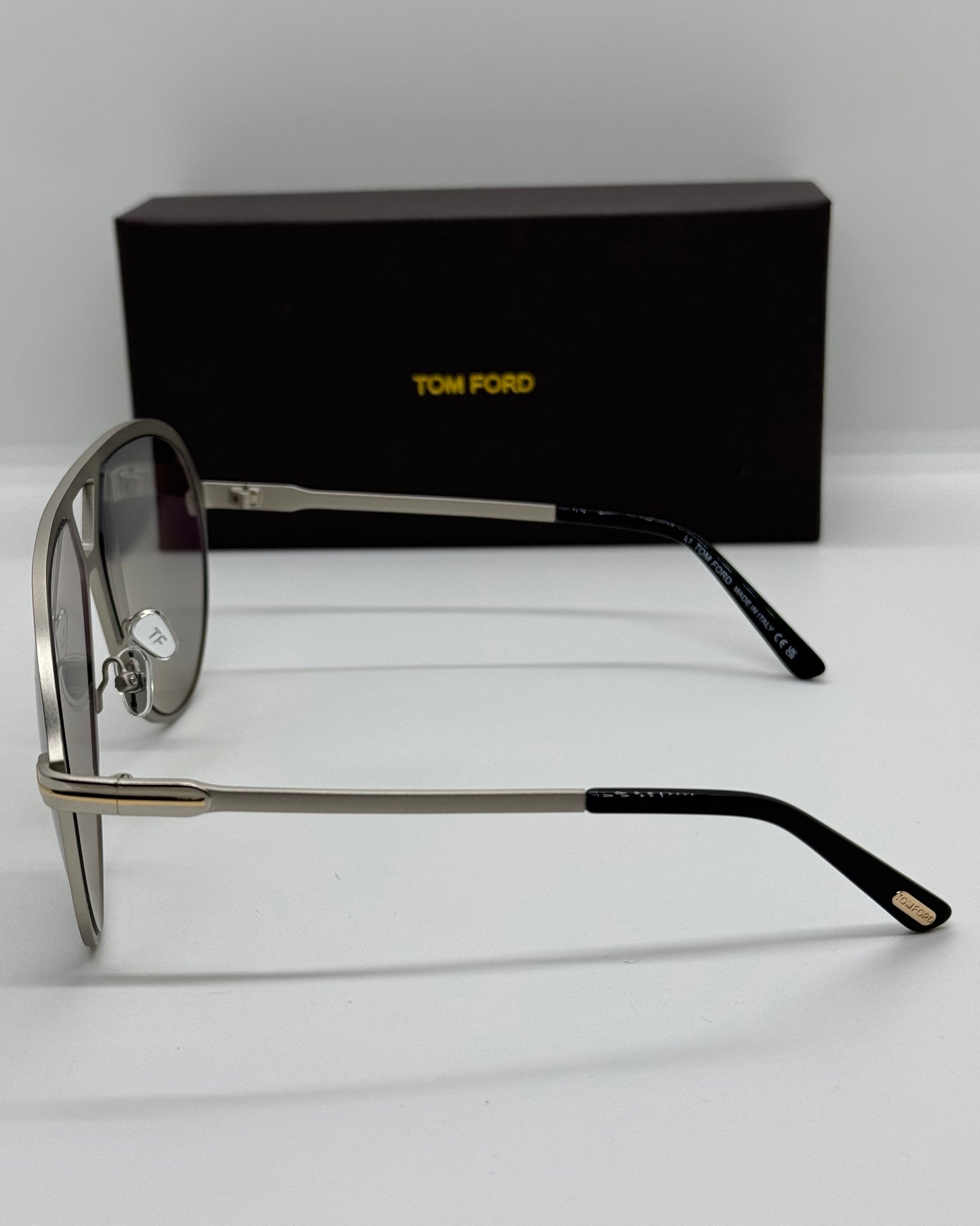 Tom Ford Xavier TF1060 Oversized