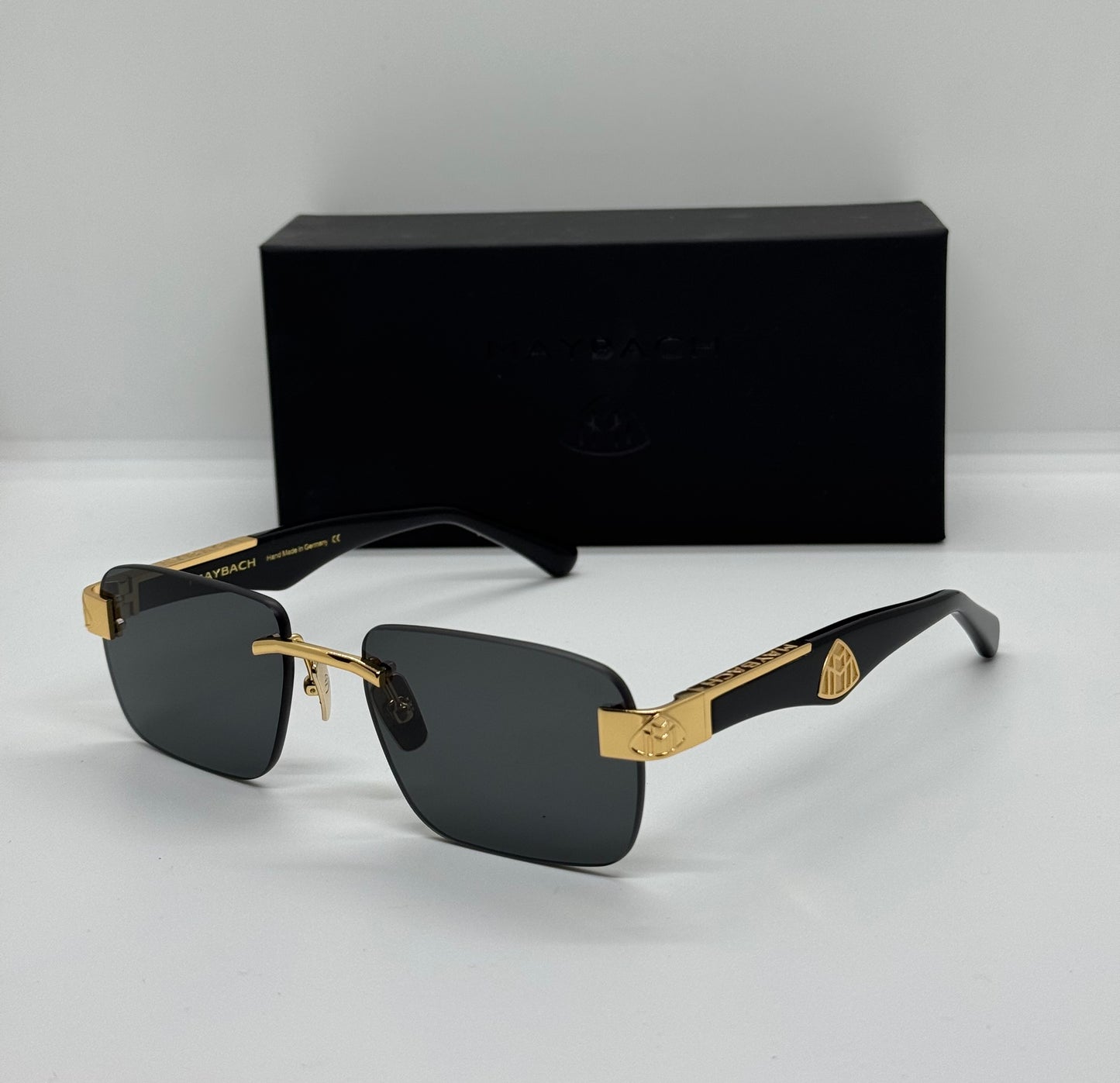 Maybach The Magic III Black x Gold