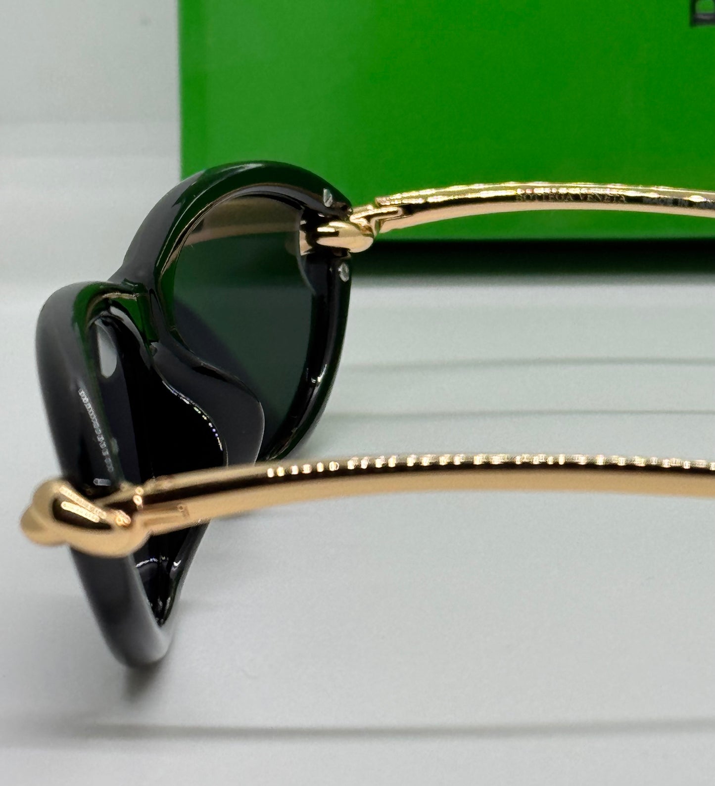 Bottega Veneta BV1390S Knot Cateye Black