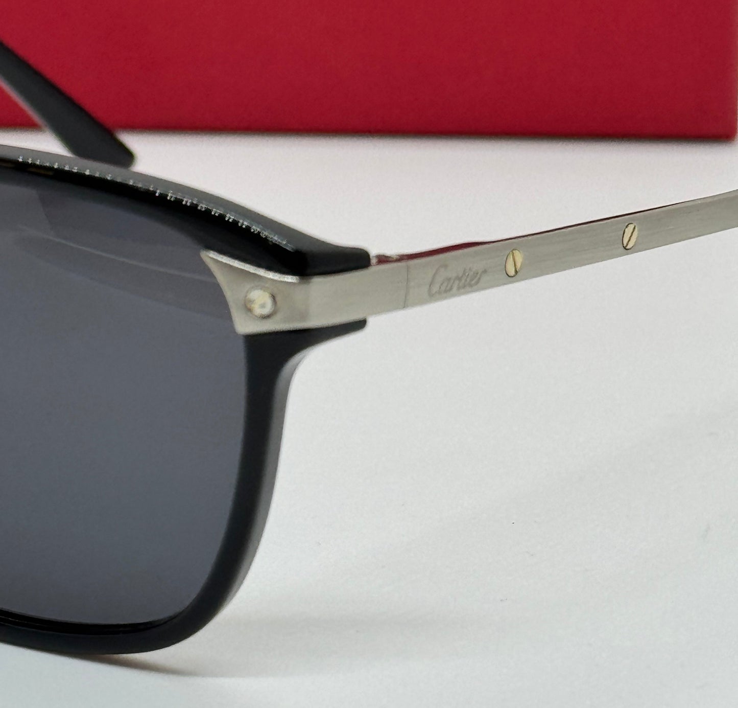 Cartier Titanium CT0075S Black x Silver