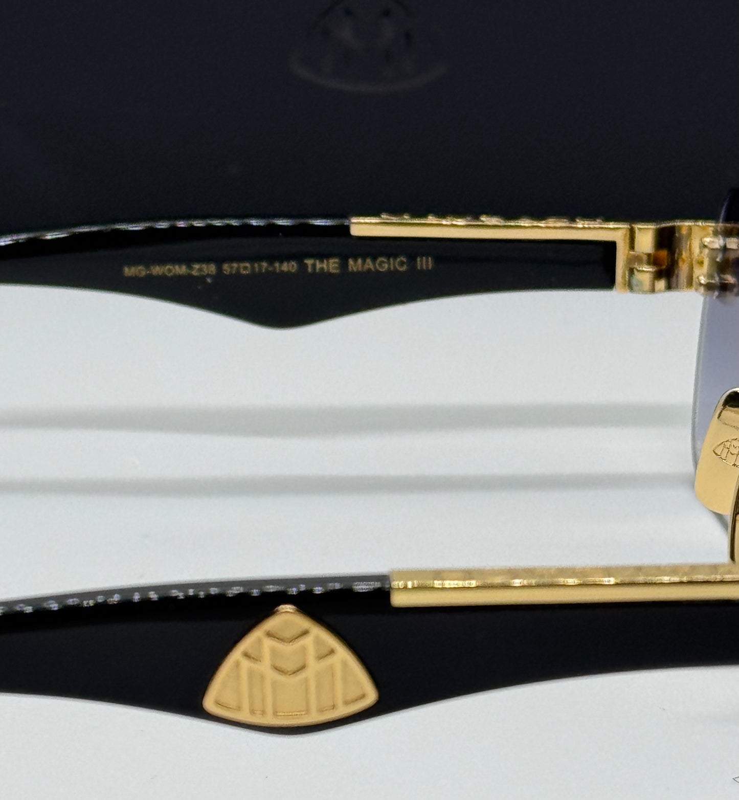 Maybach The Magic III Gradient x Black