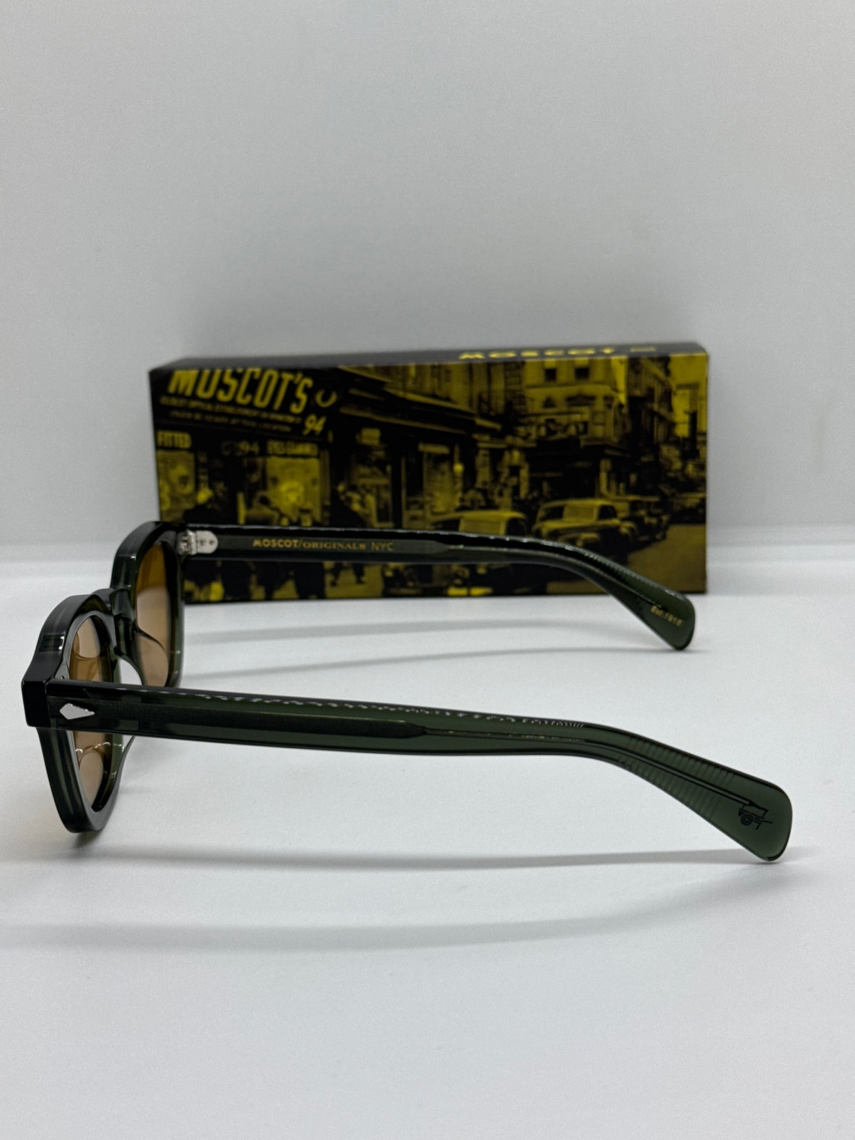Moscot Dolt Dark Green Amber