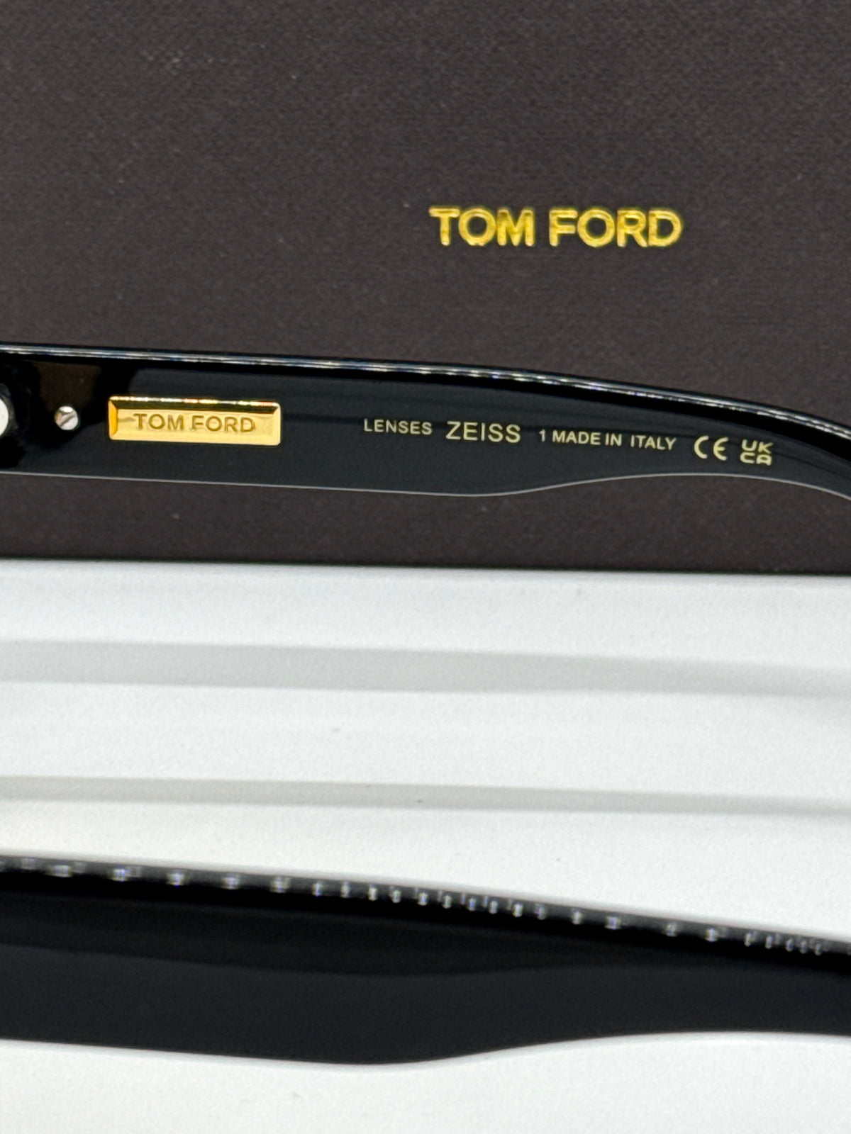 Tom Ford Icon Round TF1237 Amber Zeiss Lenses