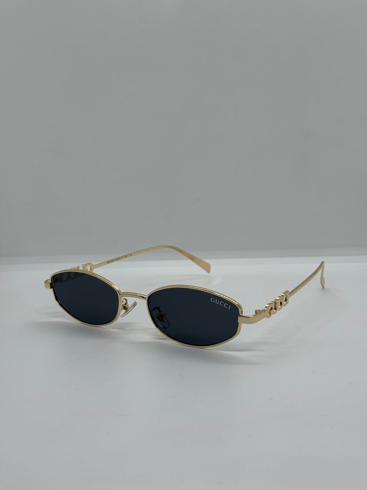 GG Oval Metal