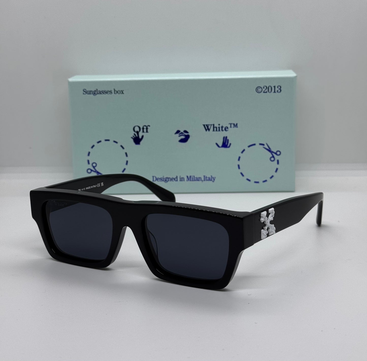 OFF-WHITE Virgil OERI145 Black