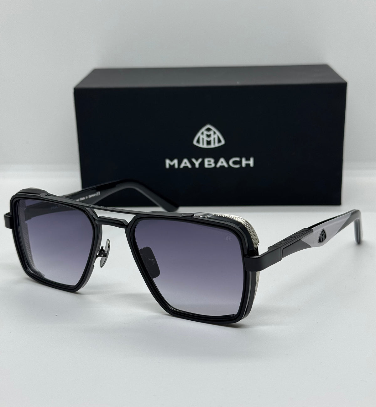 Maybach The Sarte 1 Black Gradient