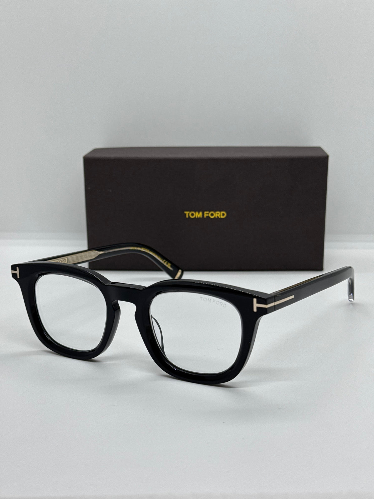 Tom Ford Icon Square TF1326 Photo Gray Frame