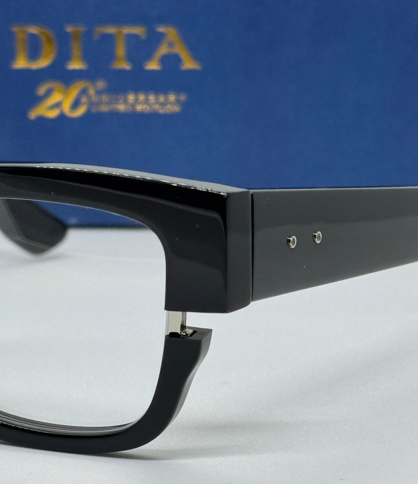 Dita Sekton Limited Edition Frame