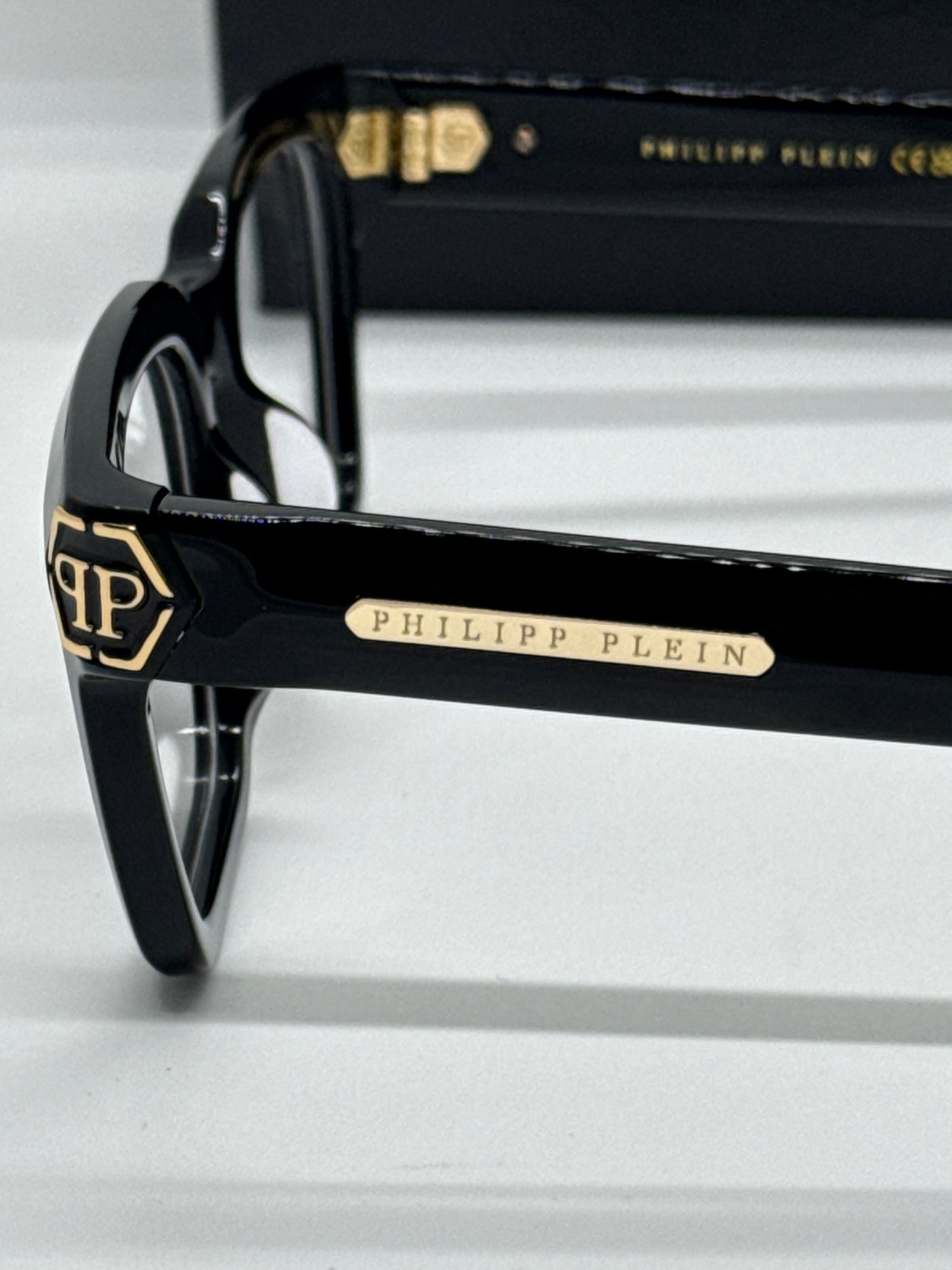 Philipp Plein Dark Shapes VPP082M Black Frame