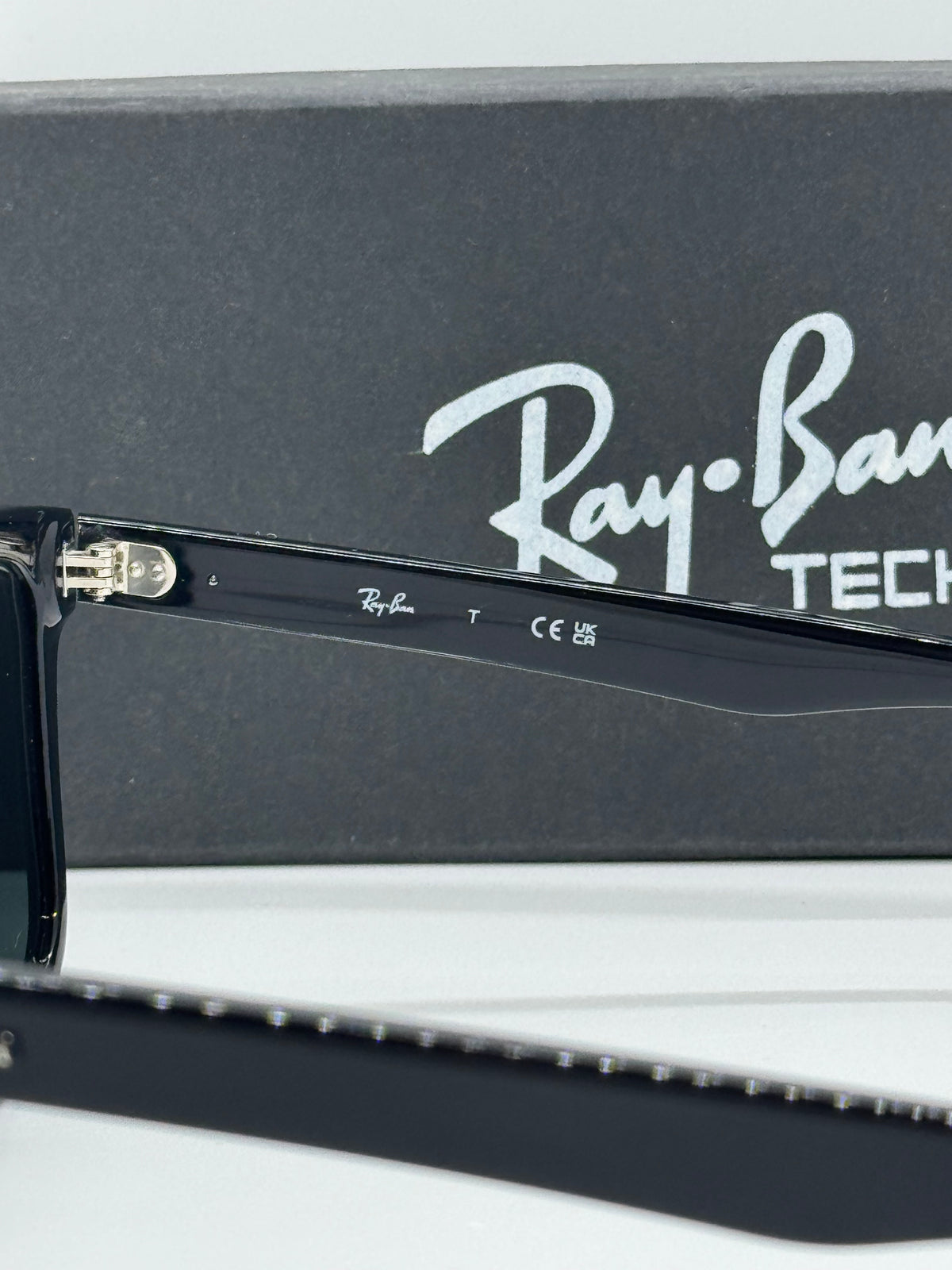 Ray-Ban Boyfriend Oversized RB 4547 Black Shade