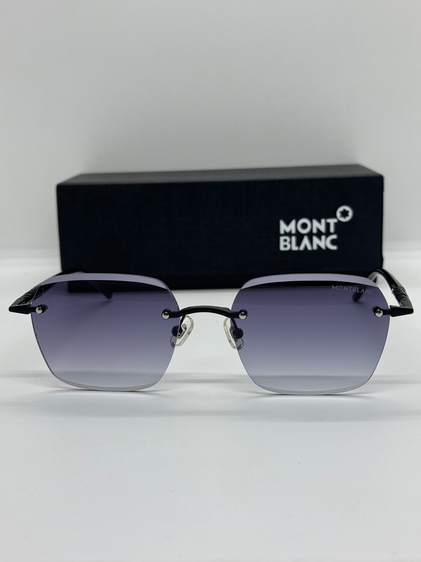 Montblanc MB0705S Black Gradient