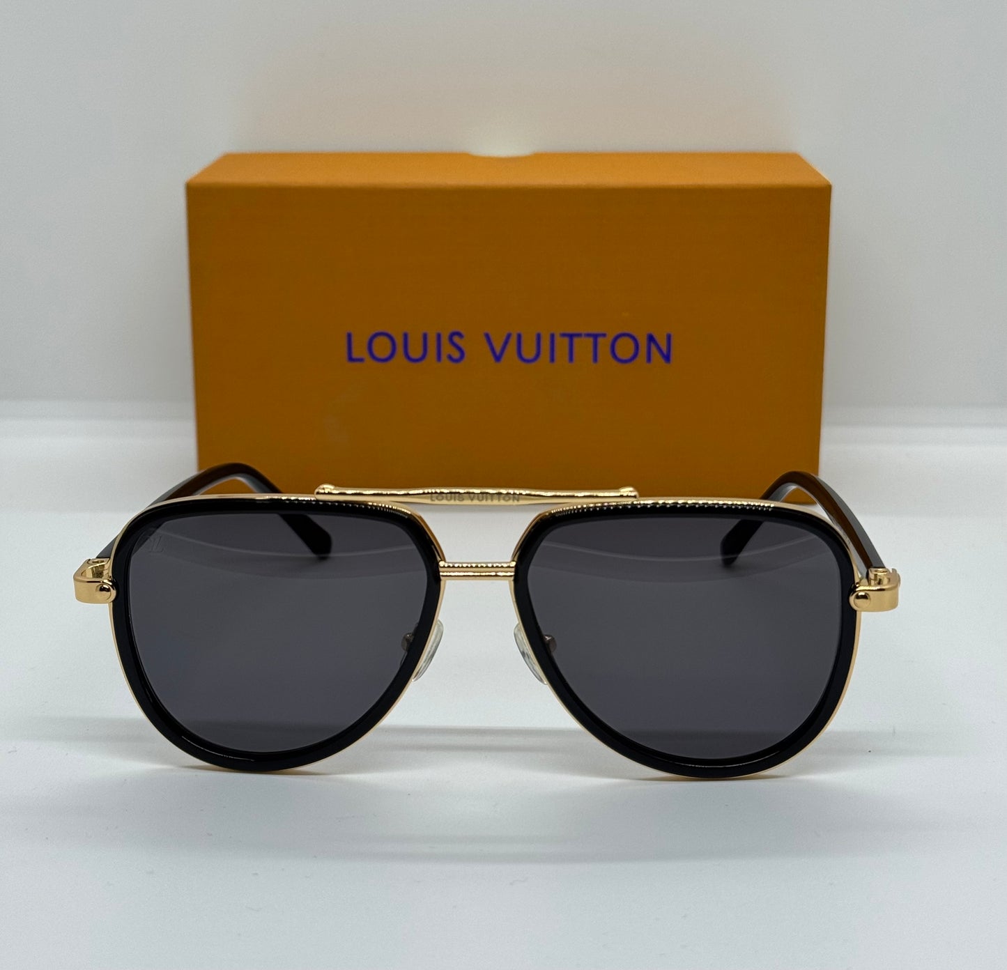 Louis Vuitton LV Signature Black x Gold