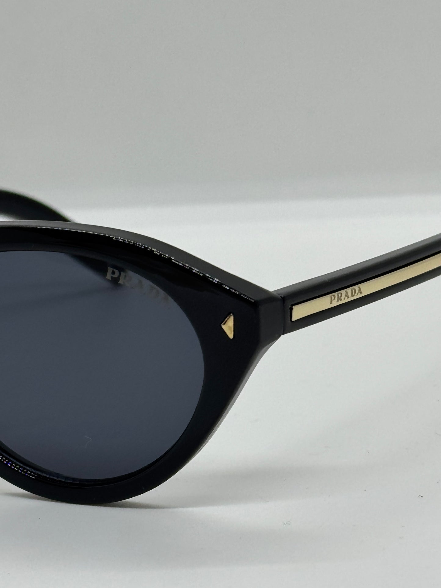 PD B15 Round Irregular Shade