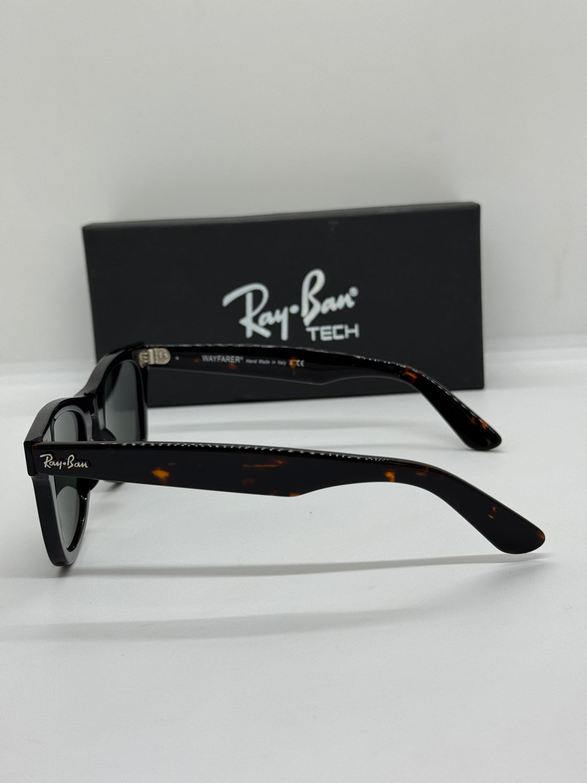 Ray-Ban Wayfarer RB 2140 Tortoise Shade