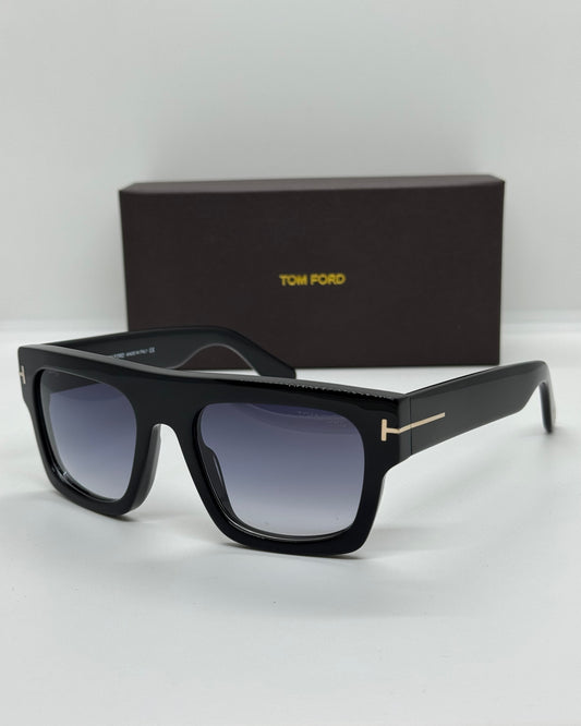Tom Ford Fausto TF711 Black