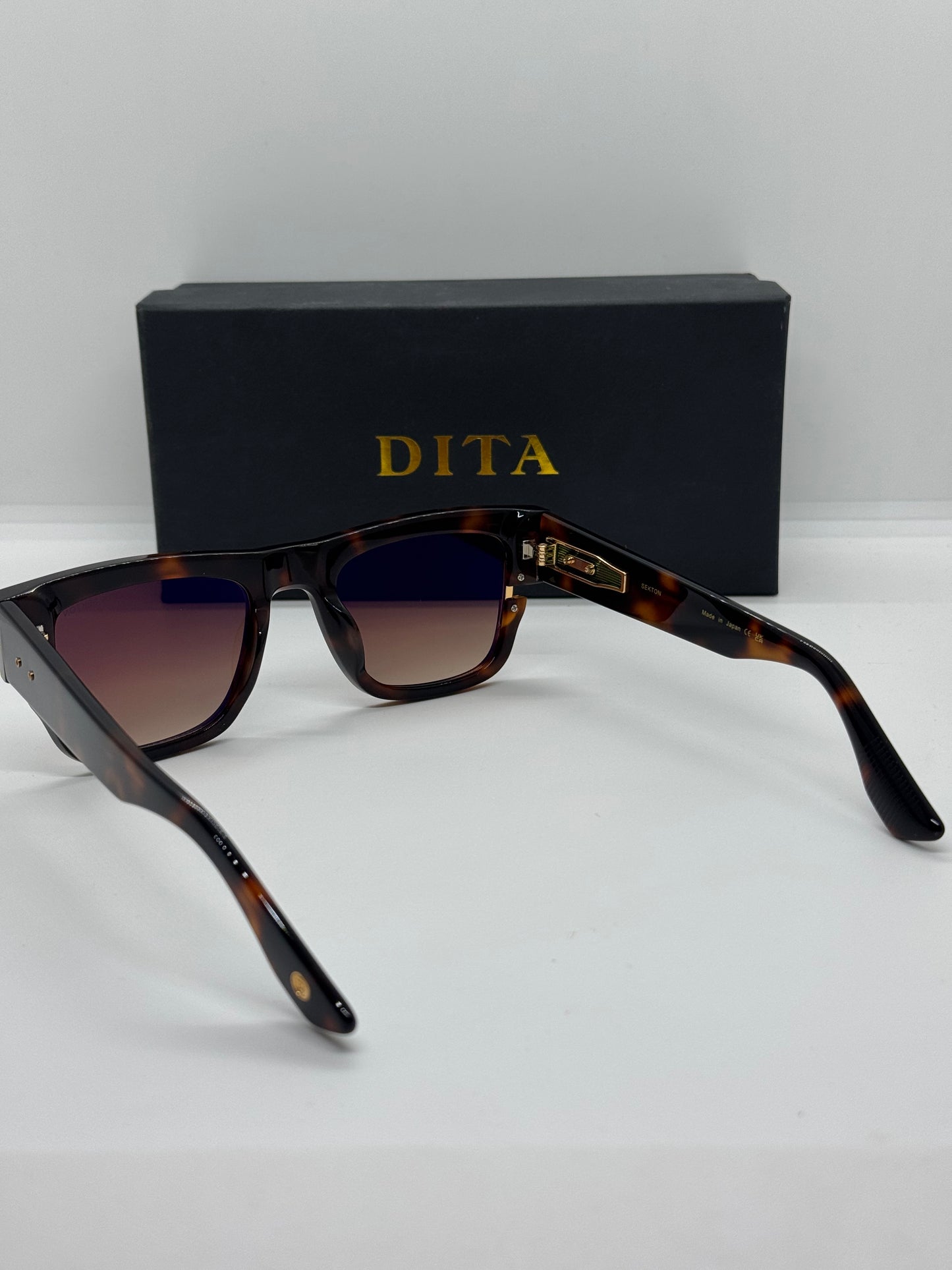Dita Sekton Havana Tortoise
