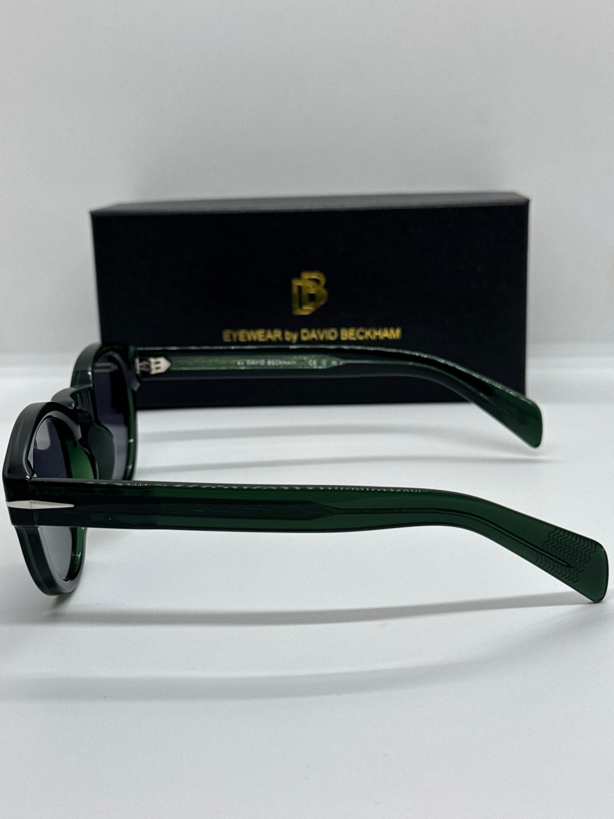 David Beckham DB7041/S Dark Green Round Shade