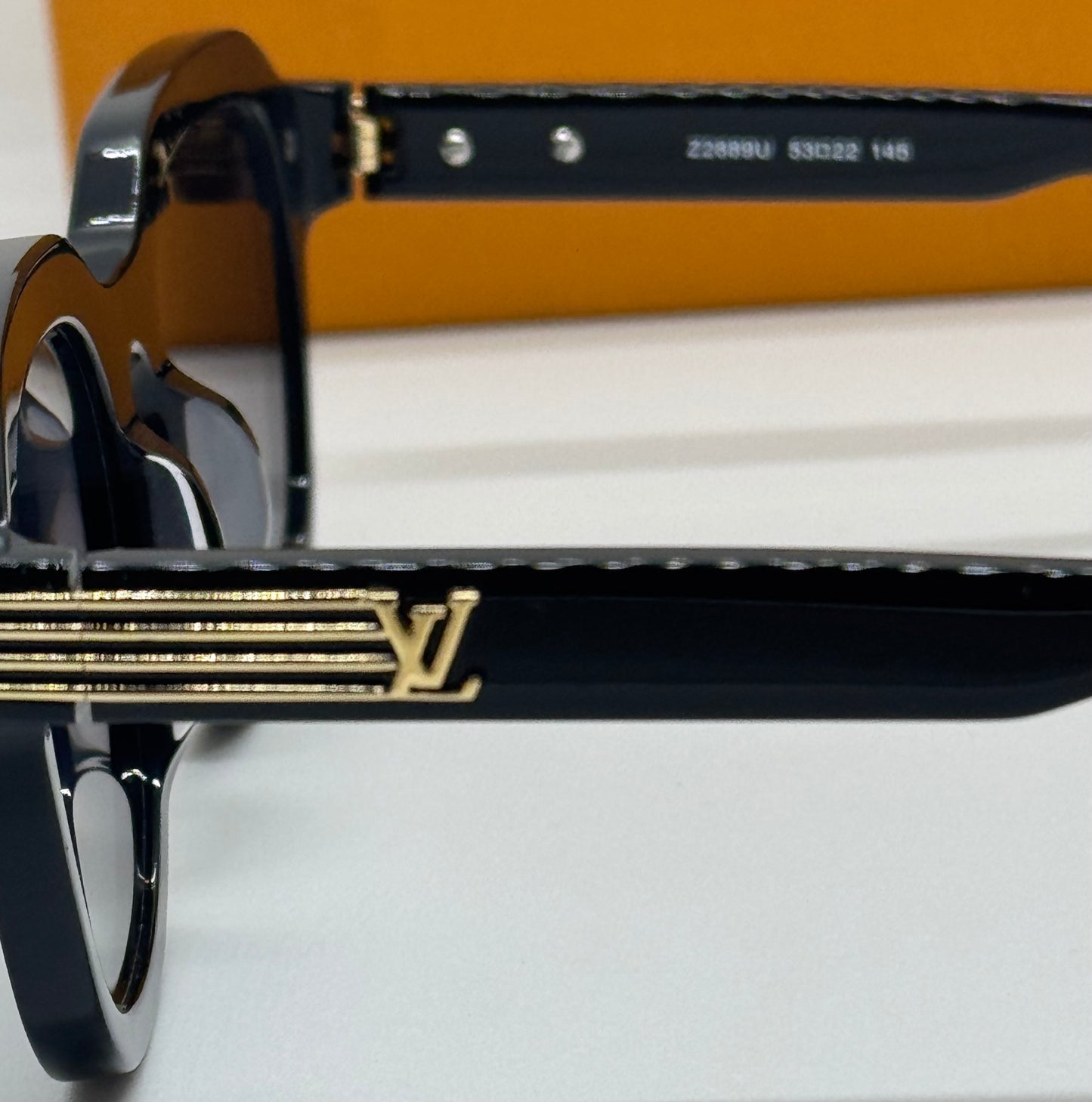 LouisVuitton Slide Black X Gold