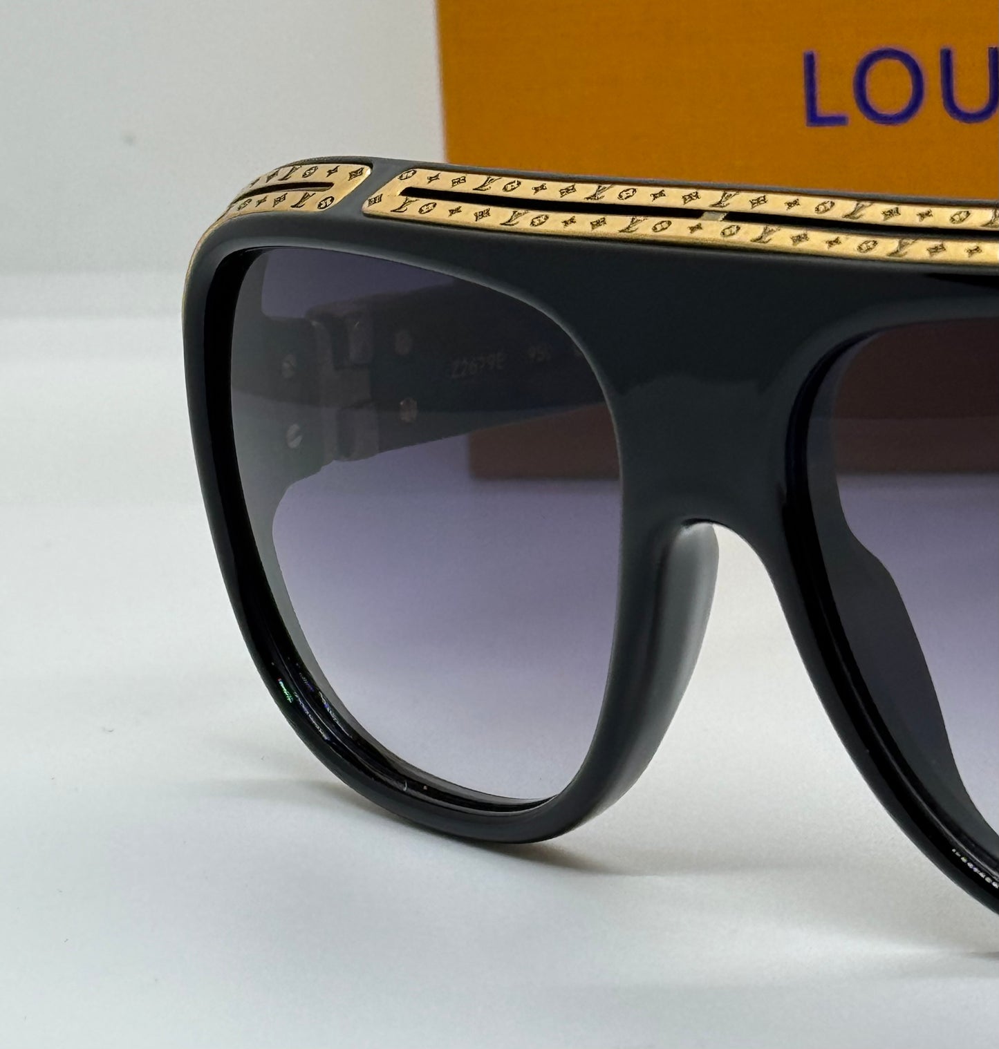 LouisVuitton 1.0 Millionares