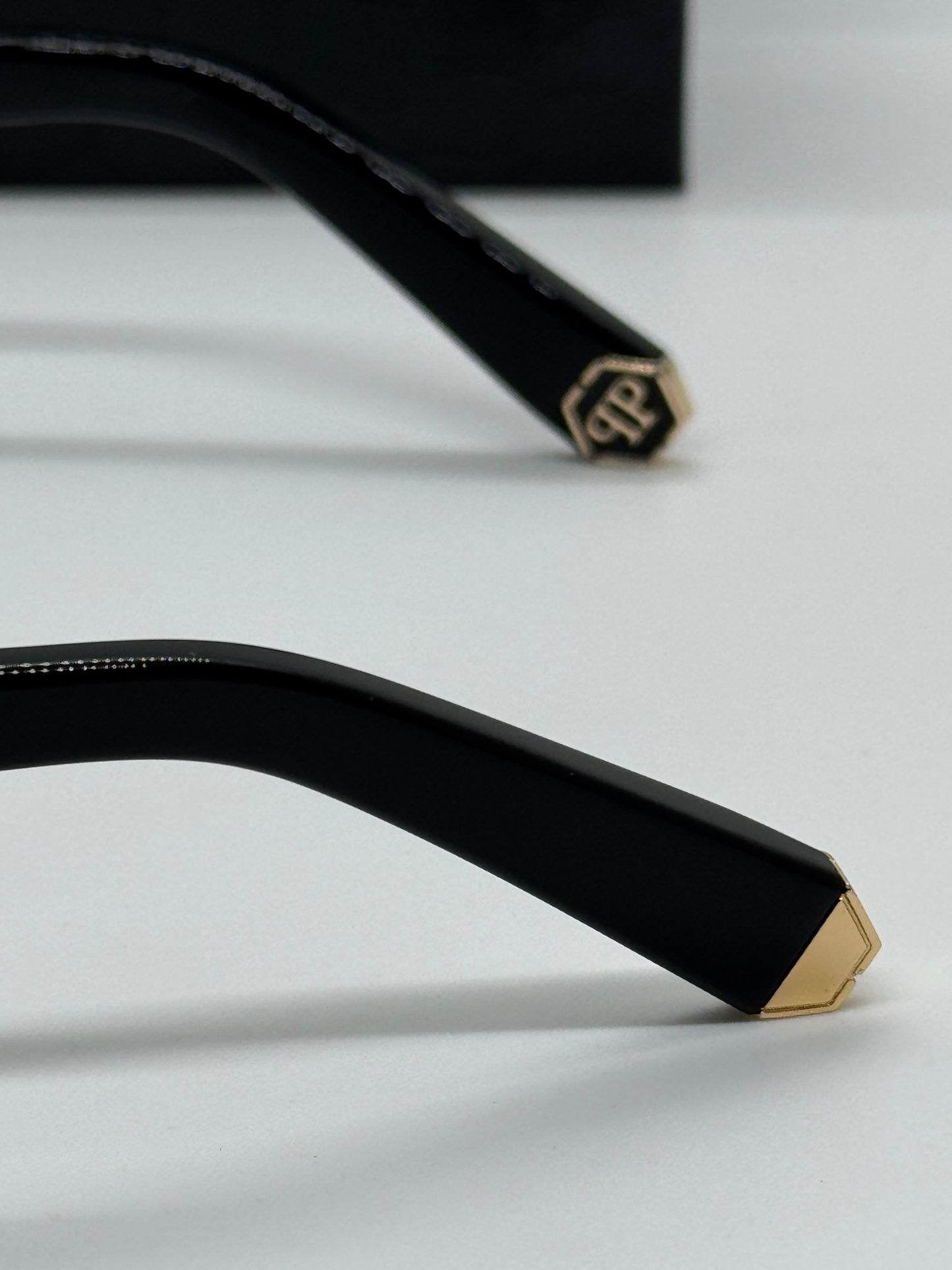 Philipp Plein VPP086M Rimless Gold Frame