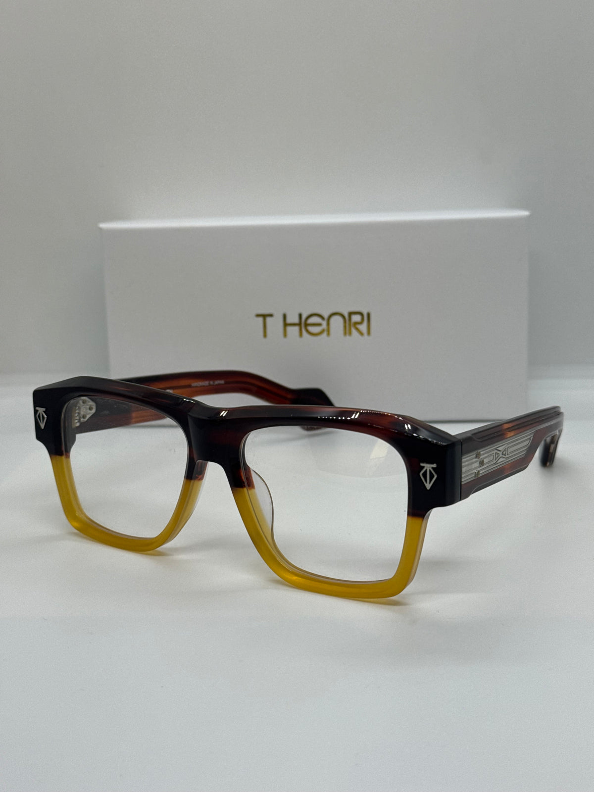 T Henri Estoque Fade Brown Frame