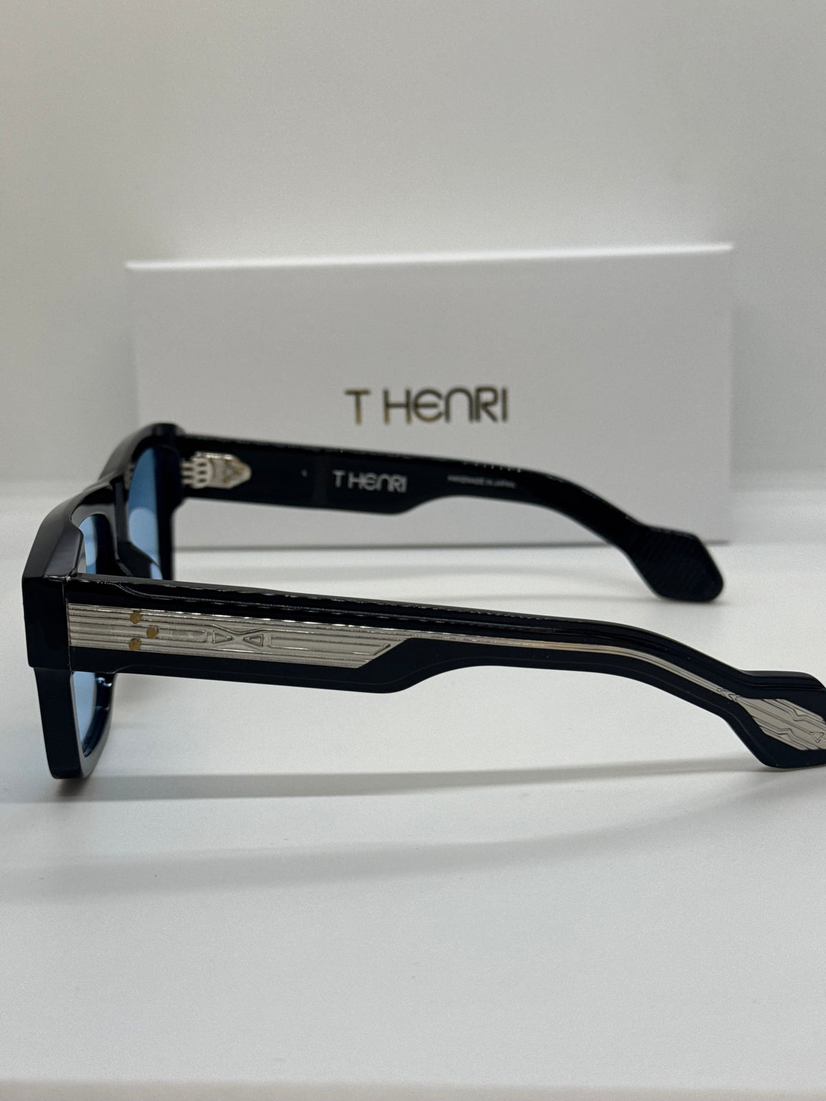 T Henri Estoque Blue Shade