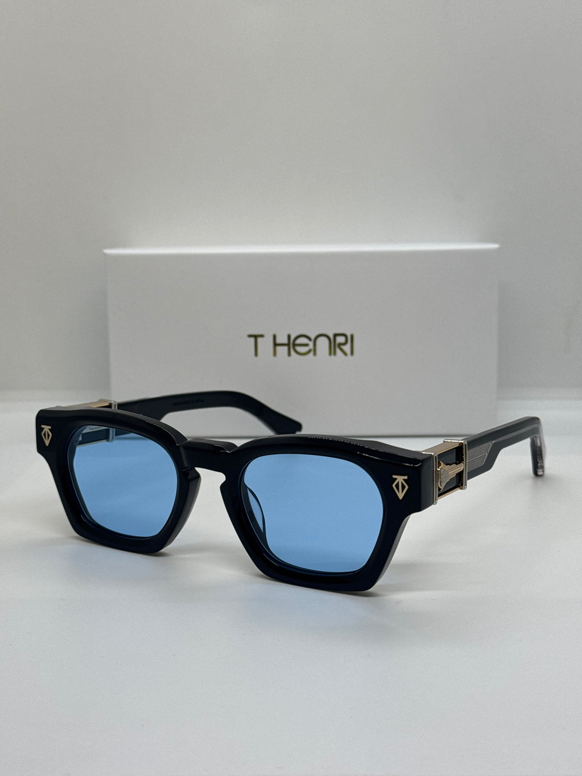 T Henri Gyra Blue x Black