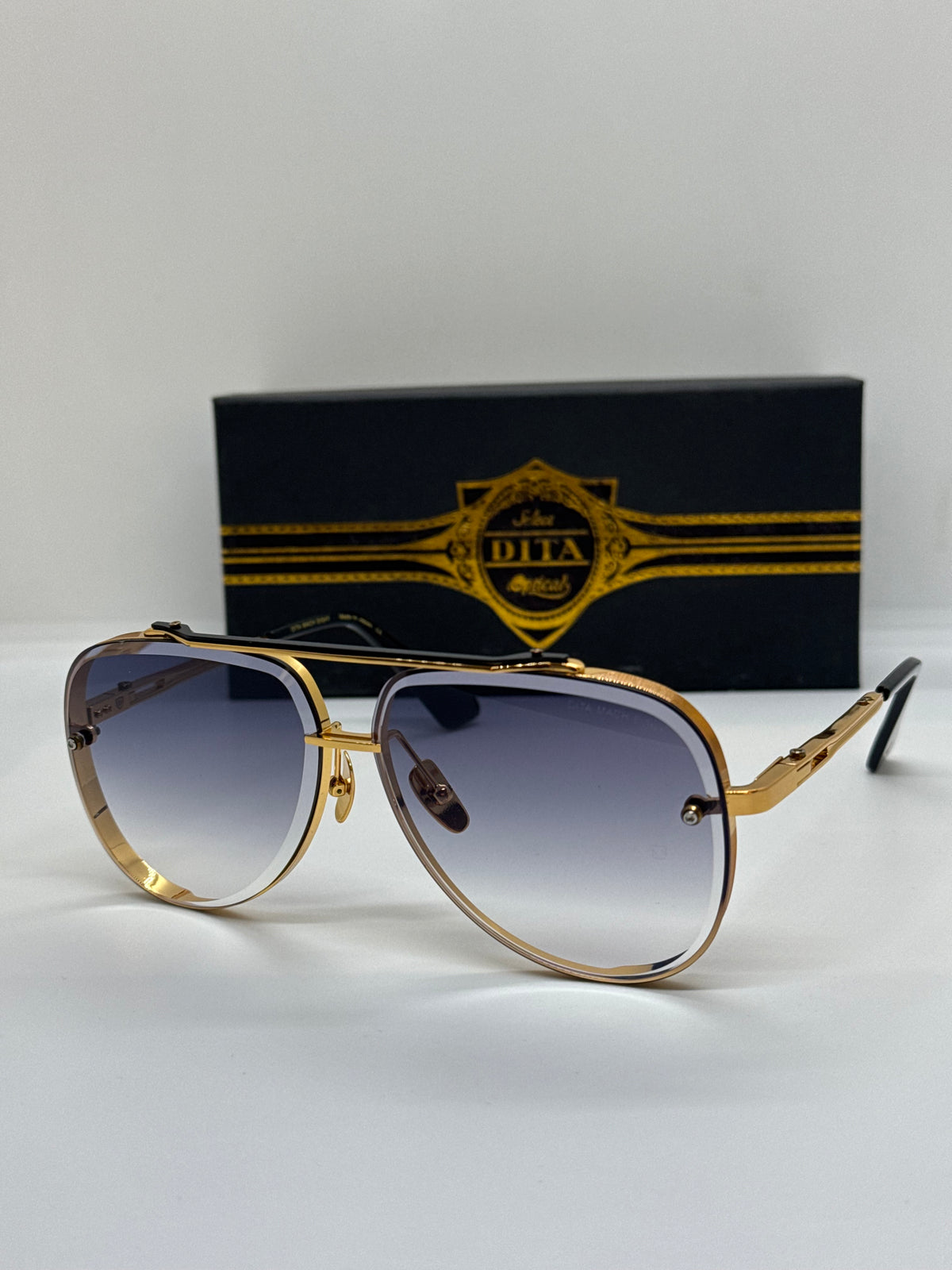 Dita Mach Eight Gradient Navy Shade