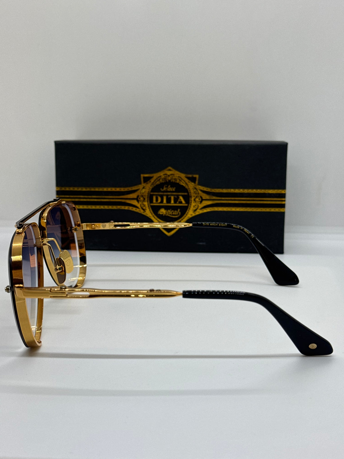 Dita Mach Eight Gradient Navy Shade