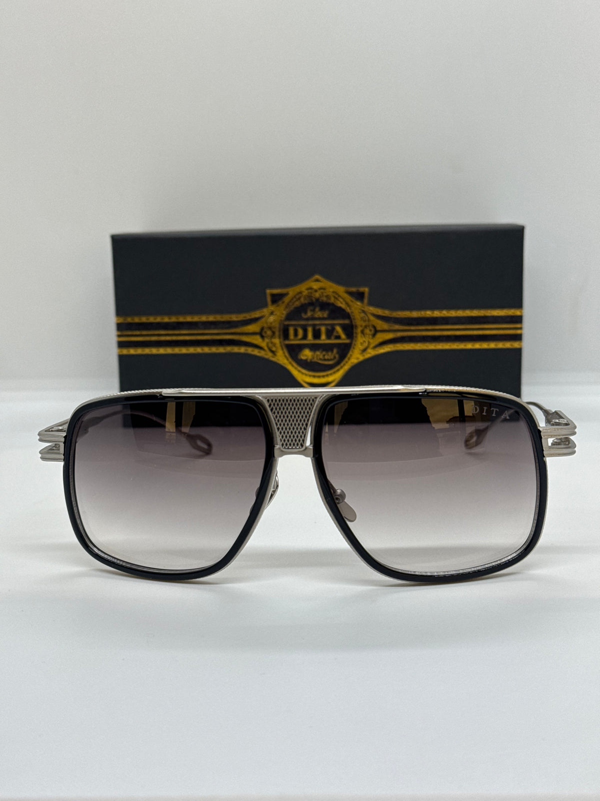 Dita Mach Five Gradient Gray Shade